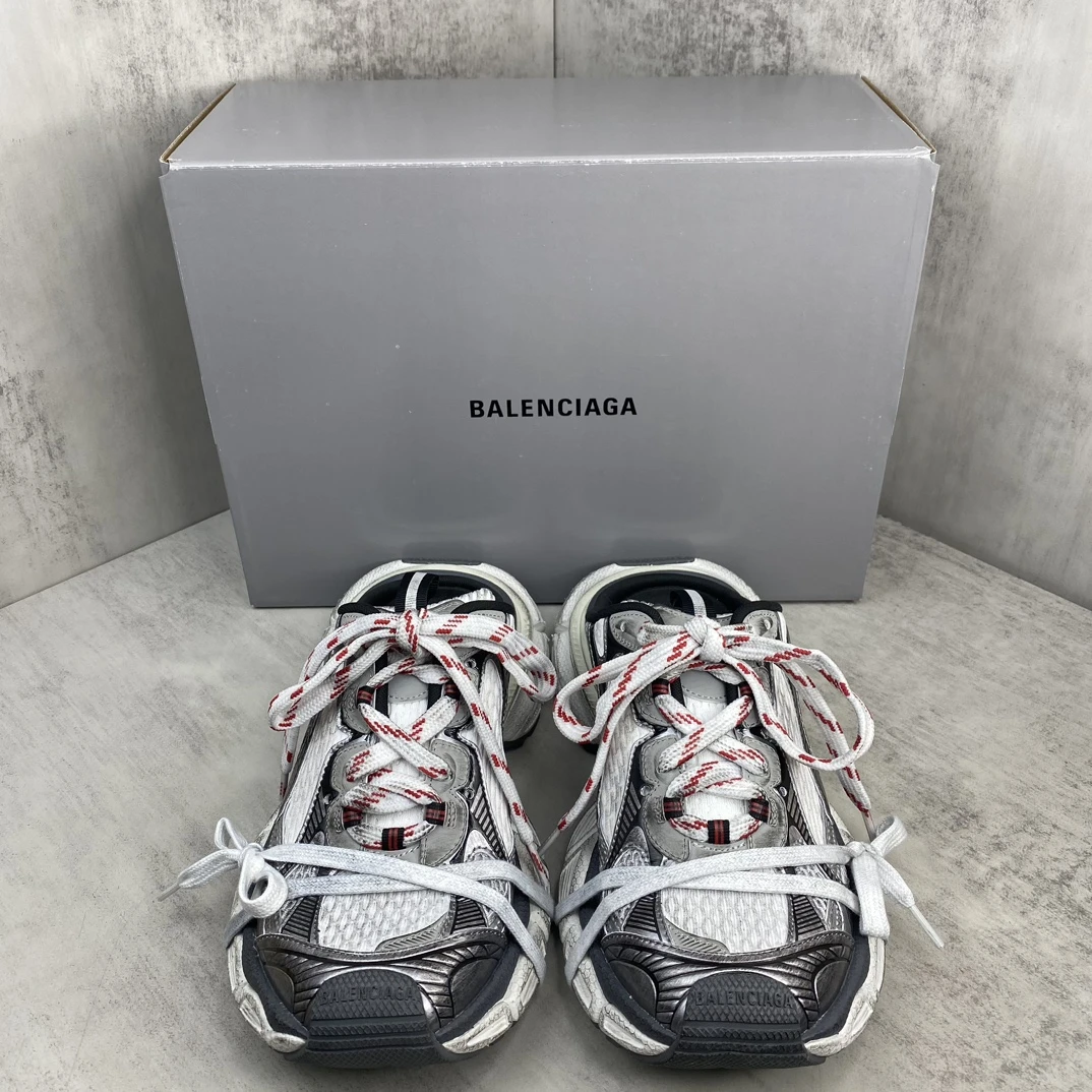Balenciaga Sneakers — cefca316