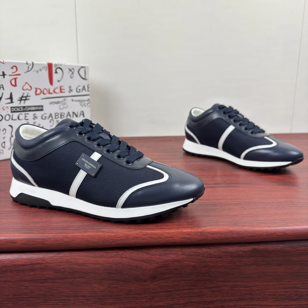 Dolce & Gabbana Sneakers — 5cace7e5
