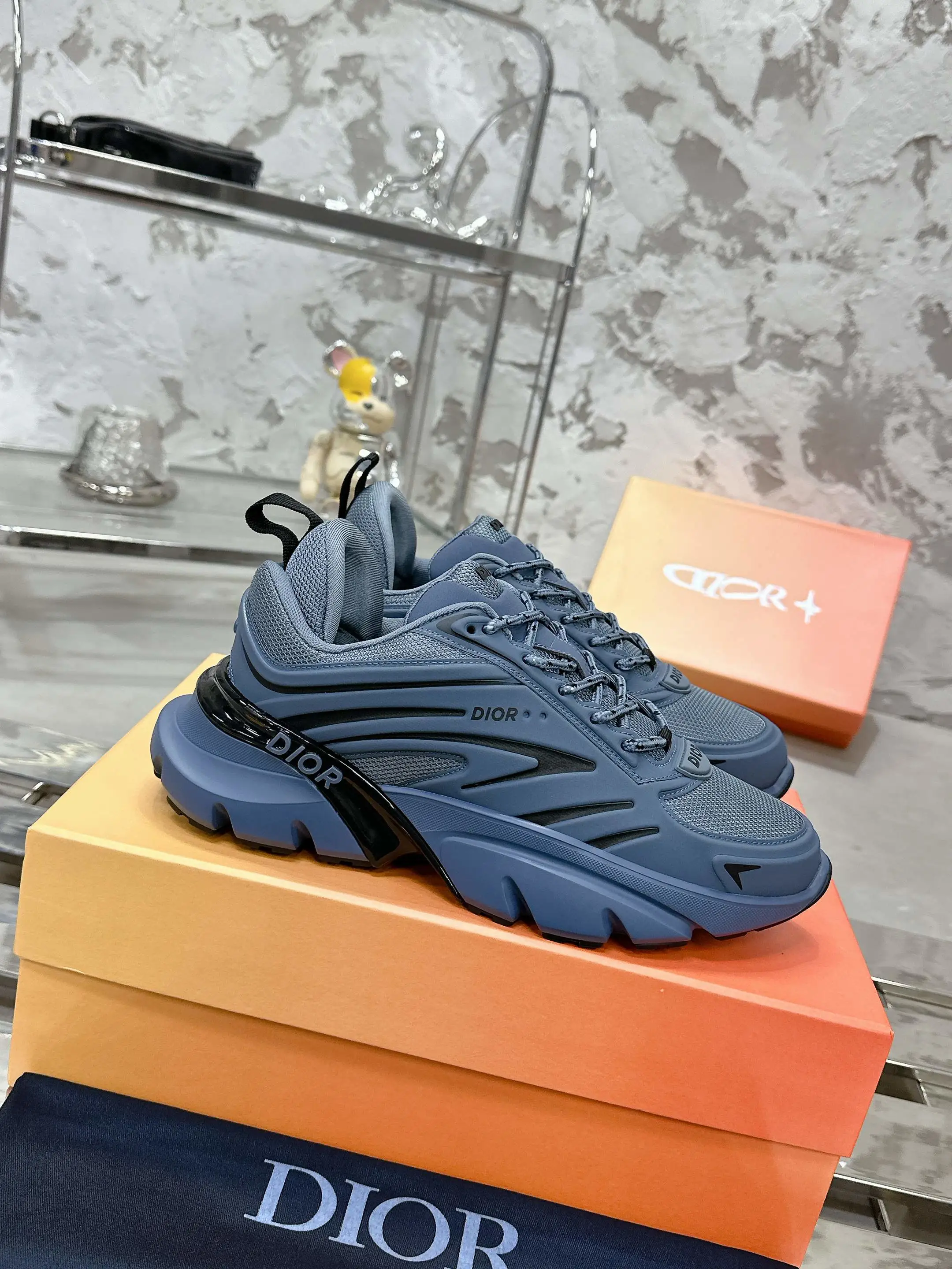 Dior Sneakers — dbbd0f39