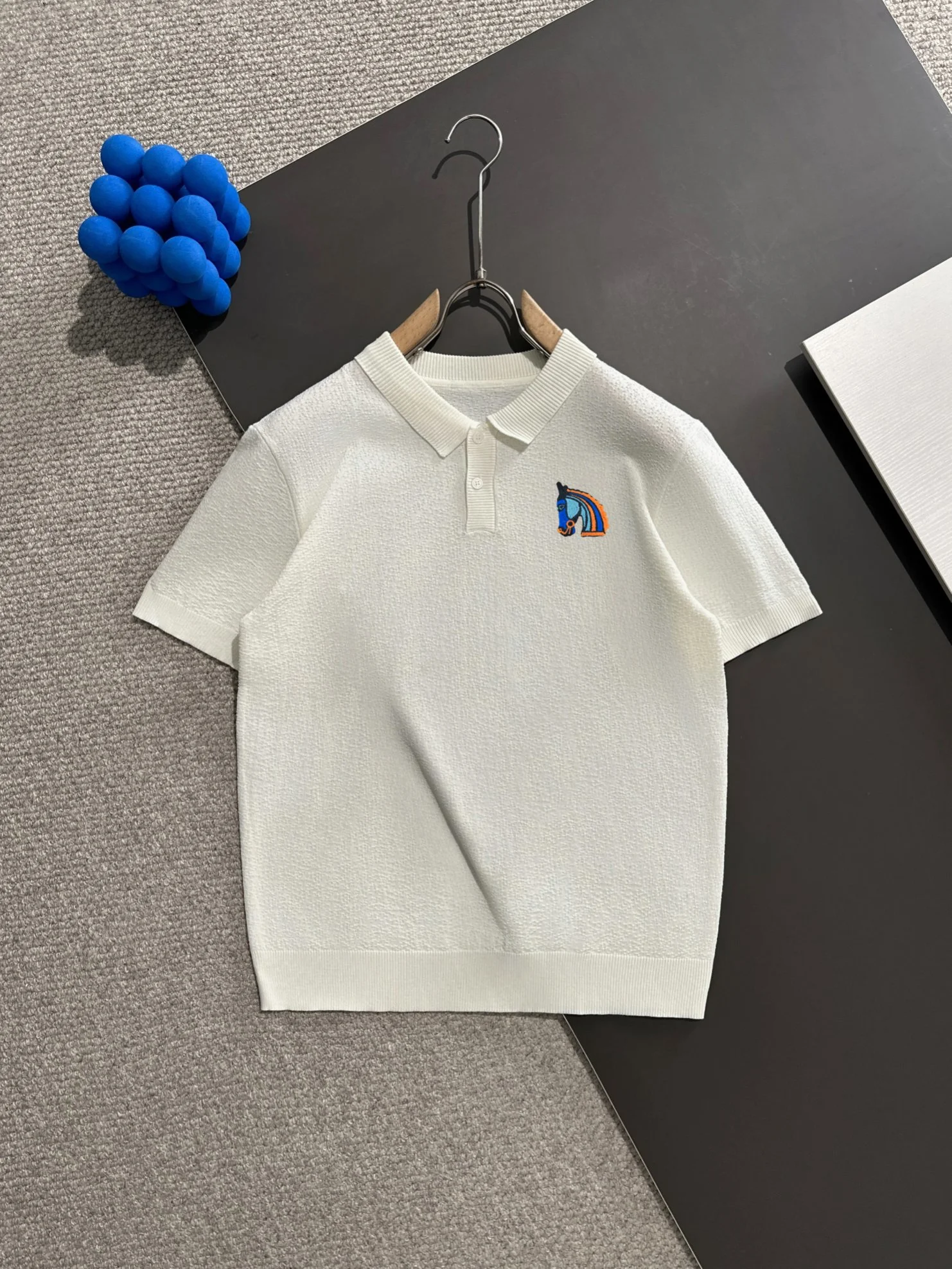 Hermès T-Shirt — b6182891
