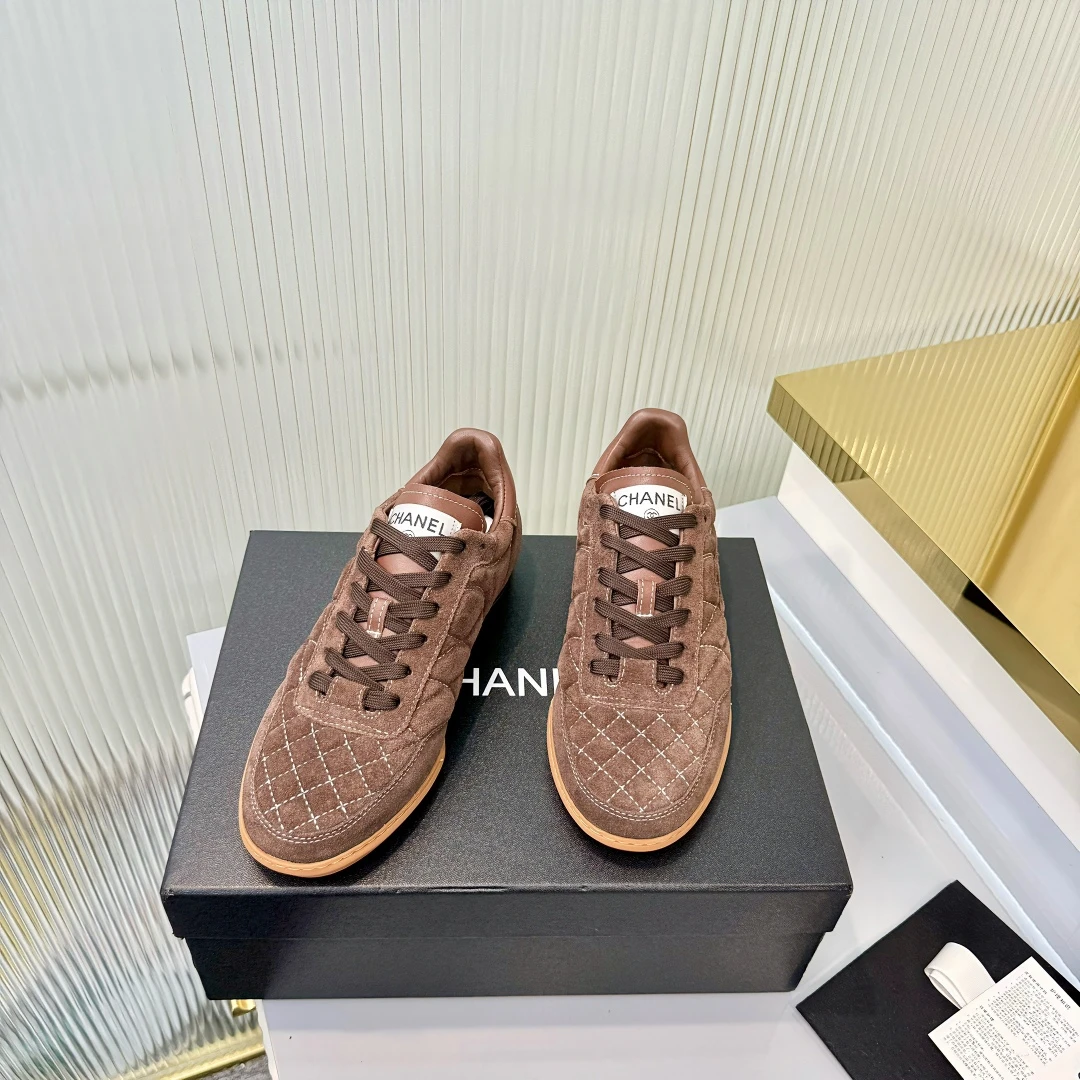 Chanel Sneakers — d1355af9