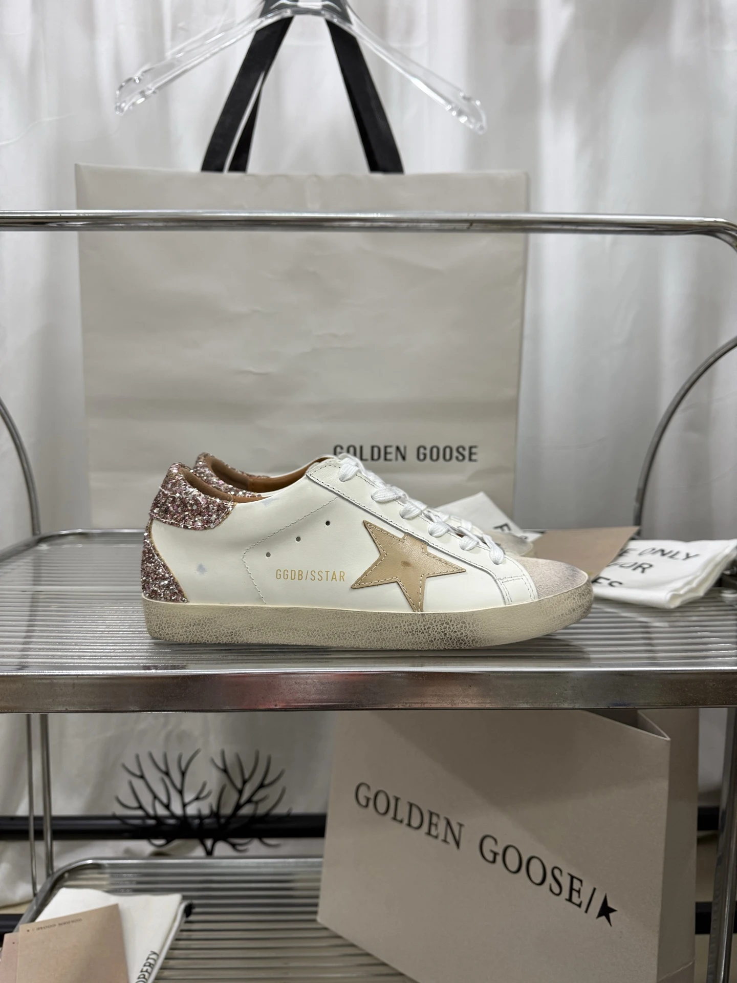 Golden Goose Sneakers — b2b47bf2