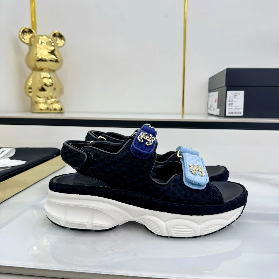 Chanel Slippers — 1d8c6280