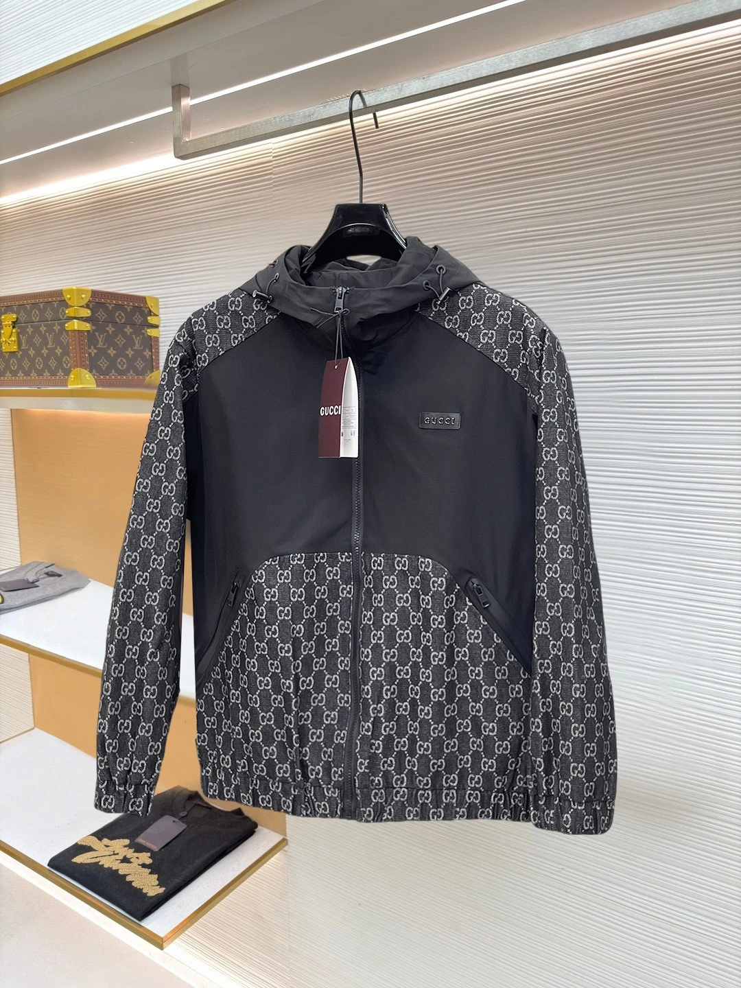 Gucci Jackets — 4113f716