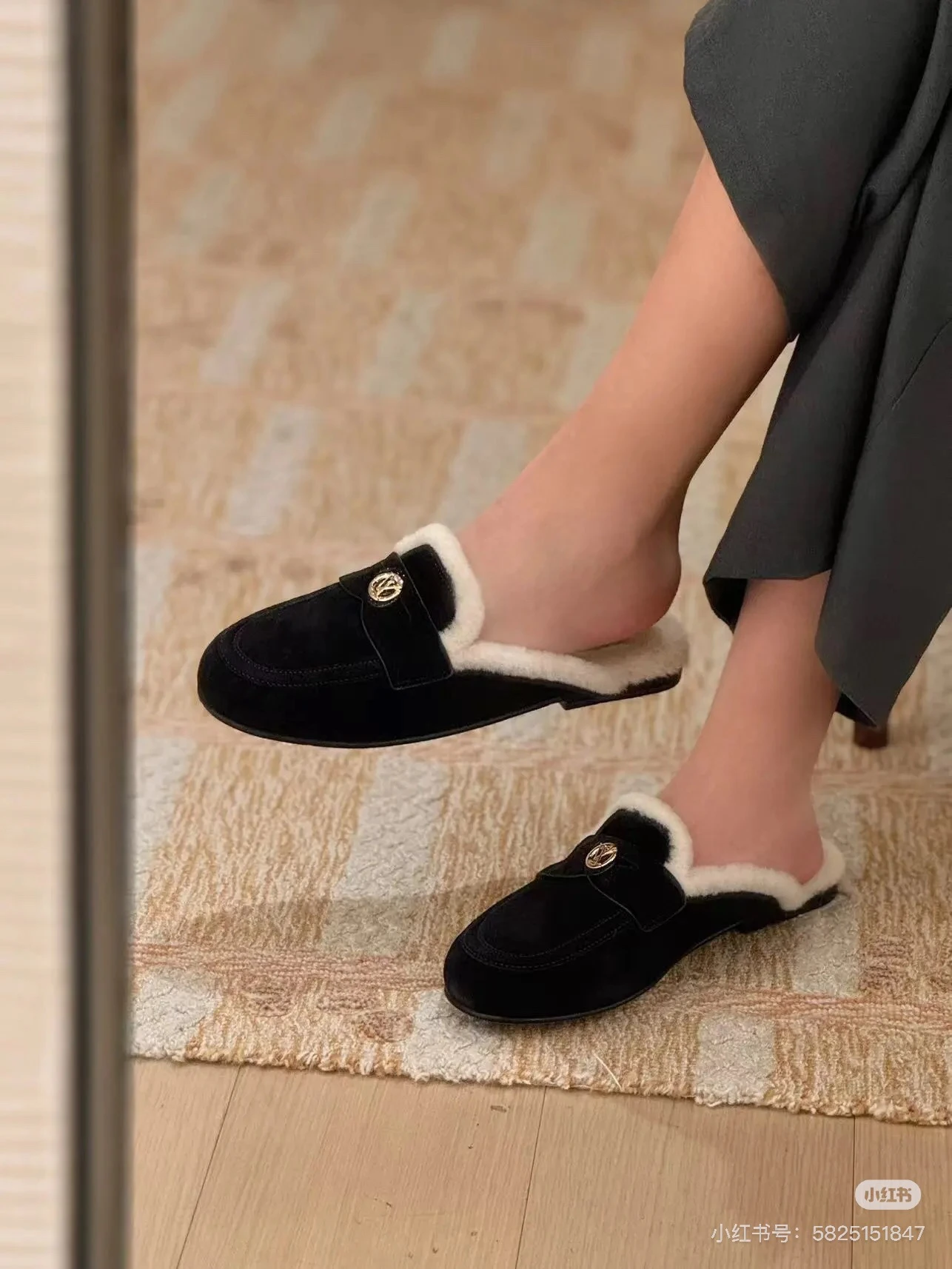 Louis Vuitton Slippers — 423dd82d