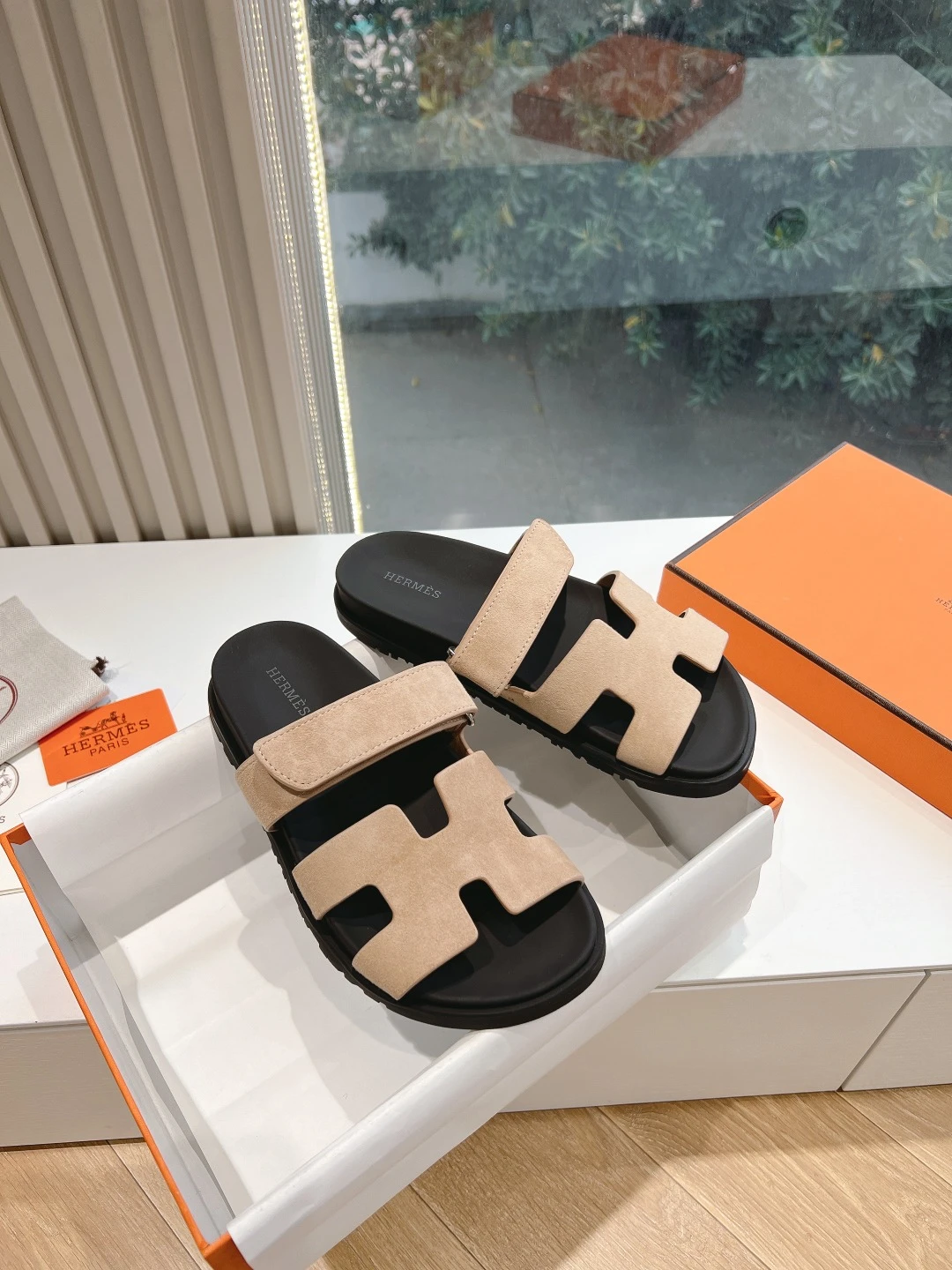 Hermès Slippers — 01e249d8
