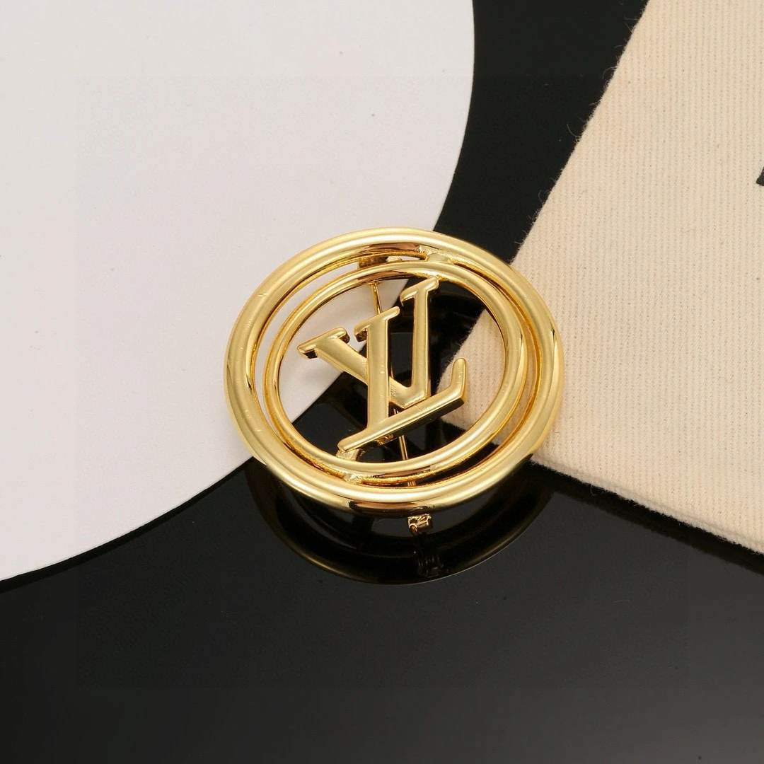 Louis Vuitton Brooches — 1dc9fb35
