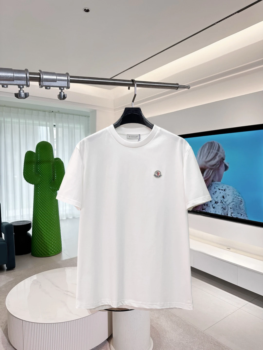 Moncler T-Shirt — 97abe55b