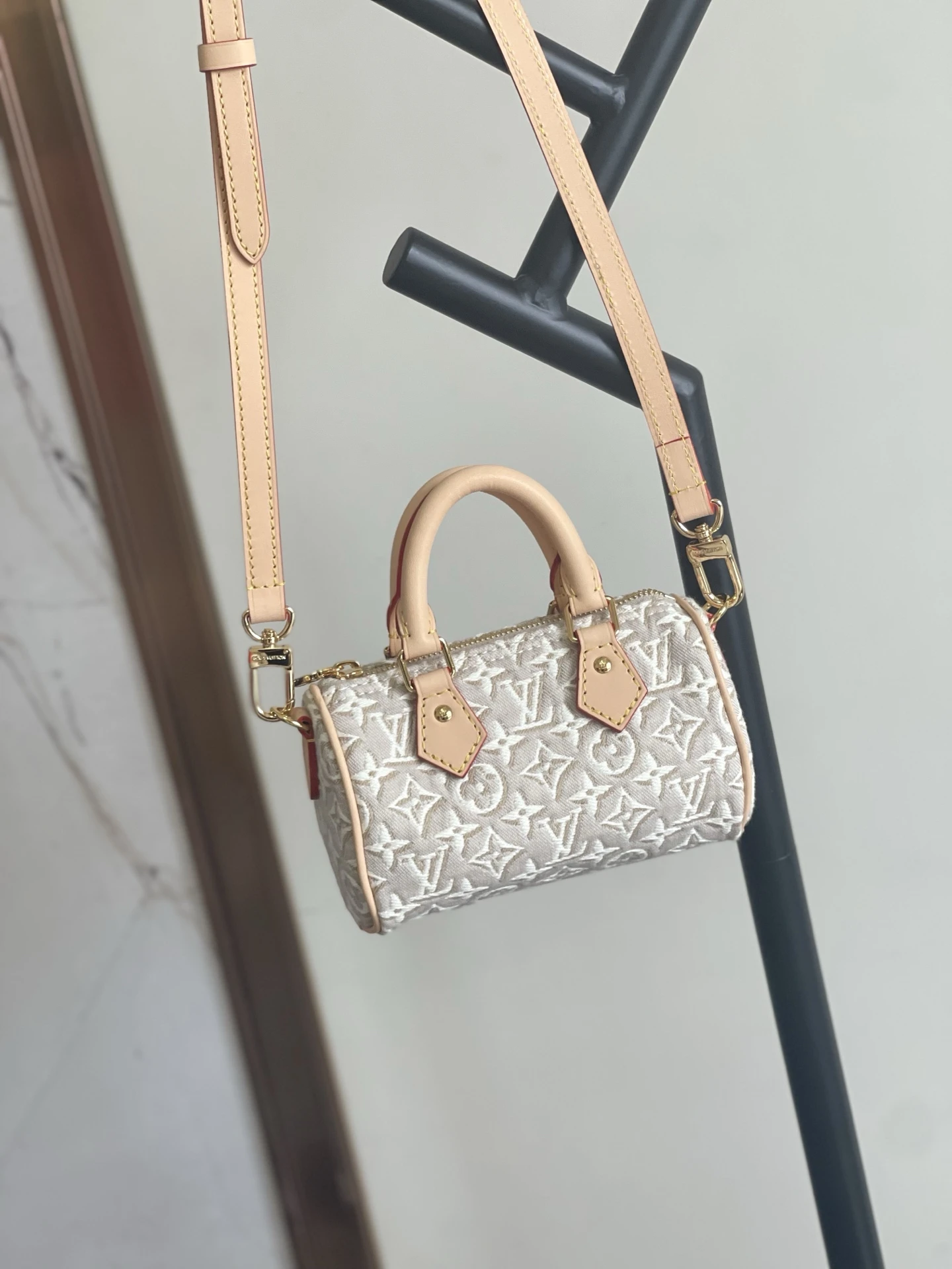 Louis Vuitton Bag — ab7392e8