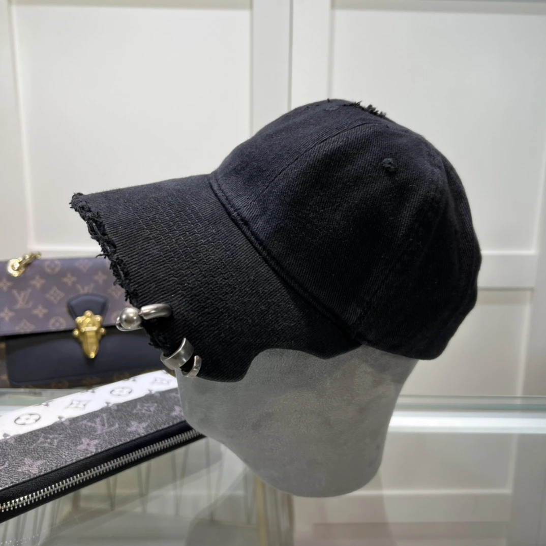 Balenciaga Hat — 0b4a984a