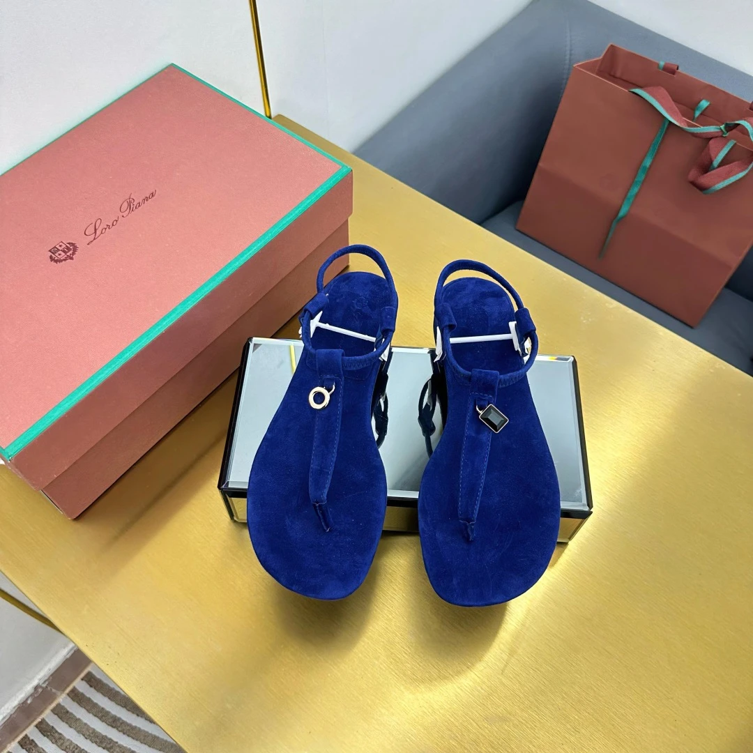 Loro Piana Slippers — 620623cd