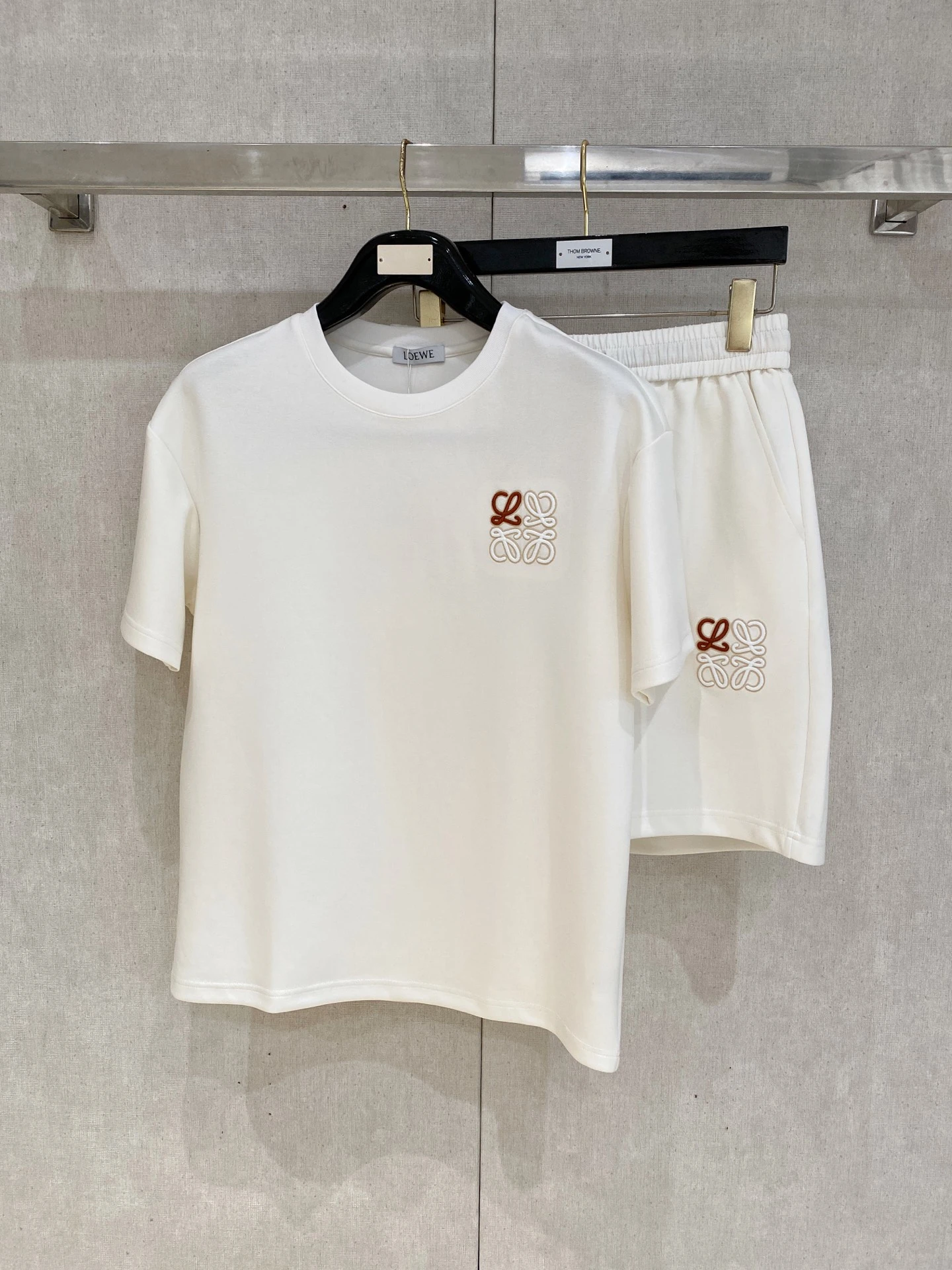 Loewe Matching Sets — d5b0fa1f
