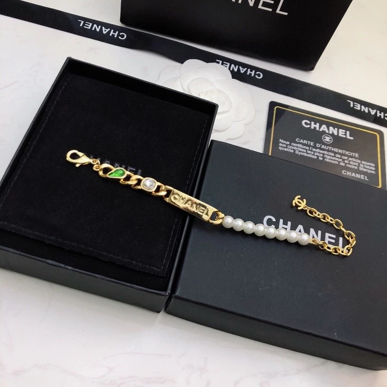Chanel Jewellery — e5939023