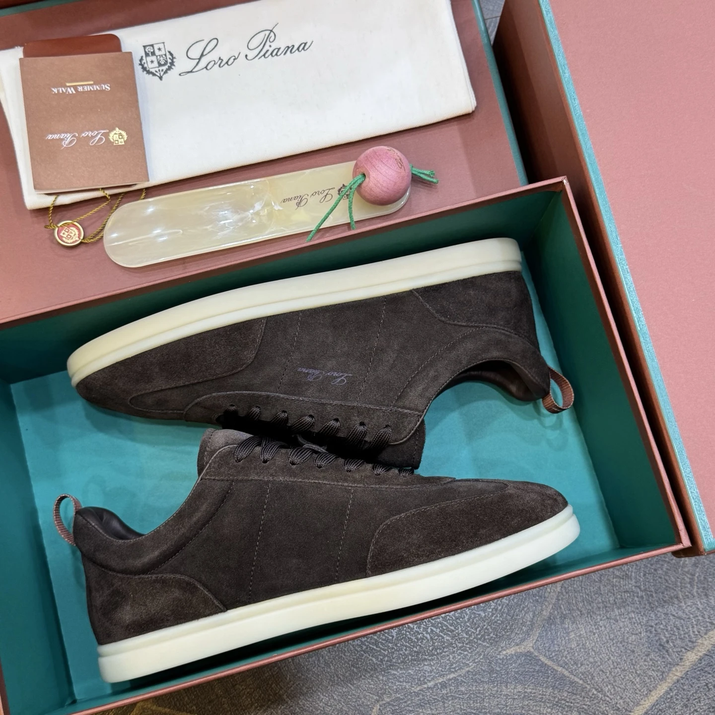 Loro Piana Sneakers — 0f0e9e25