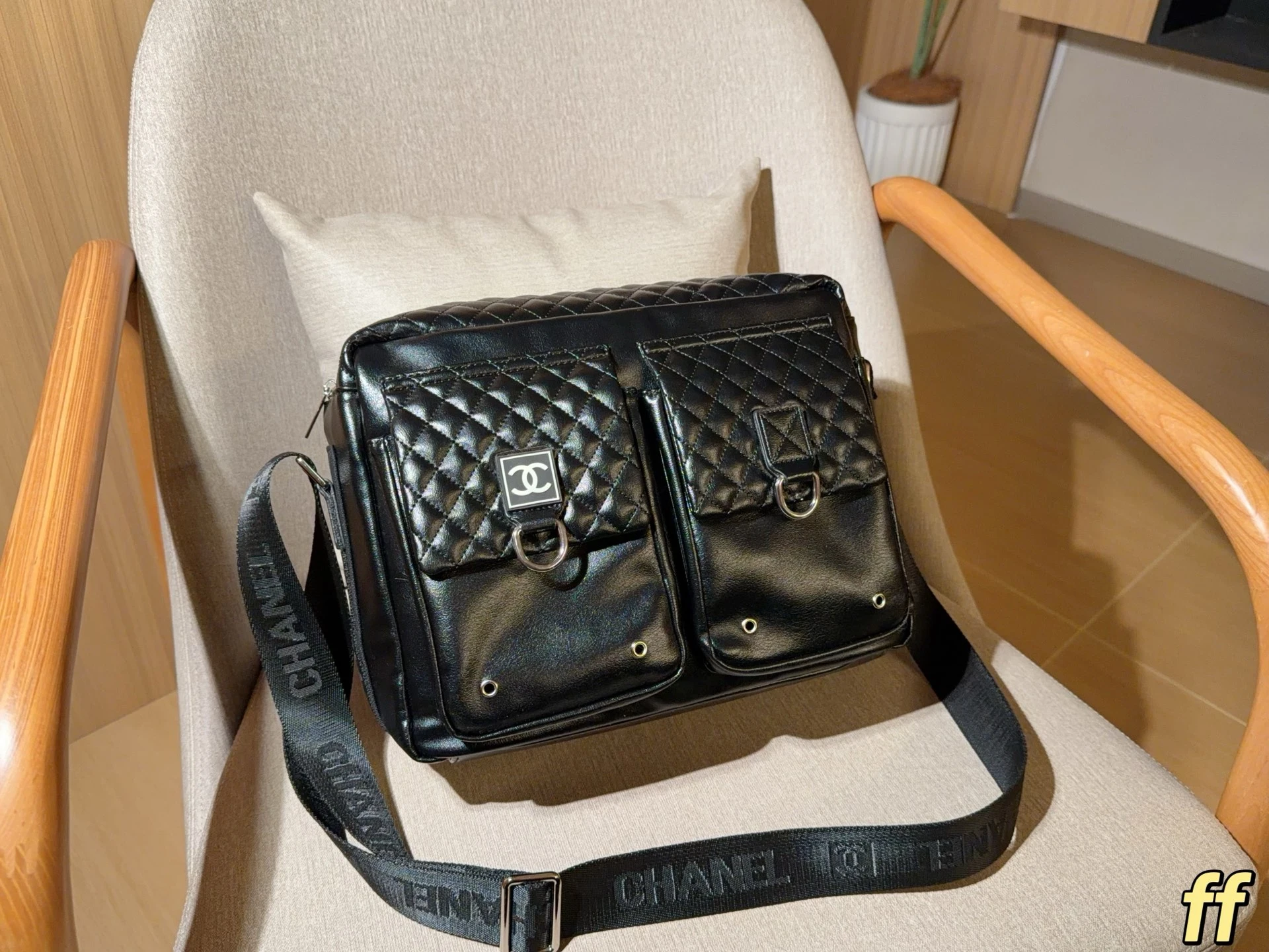 Chanel Bag — c16f0543