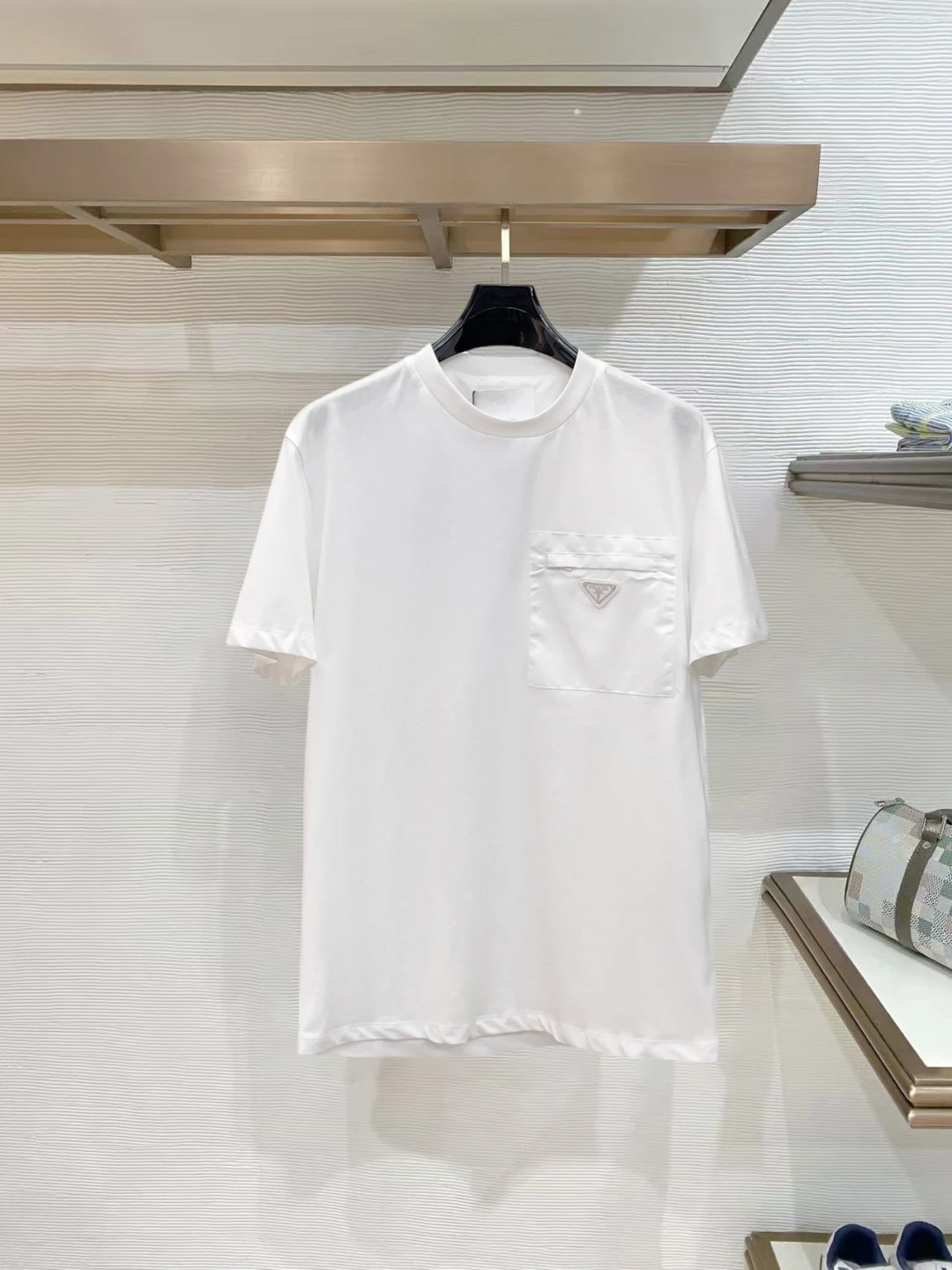 Prada T-Shirt — acd51f1d