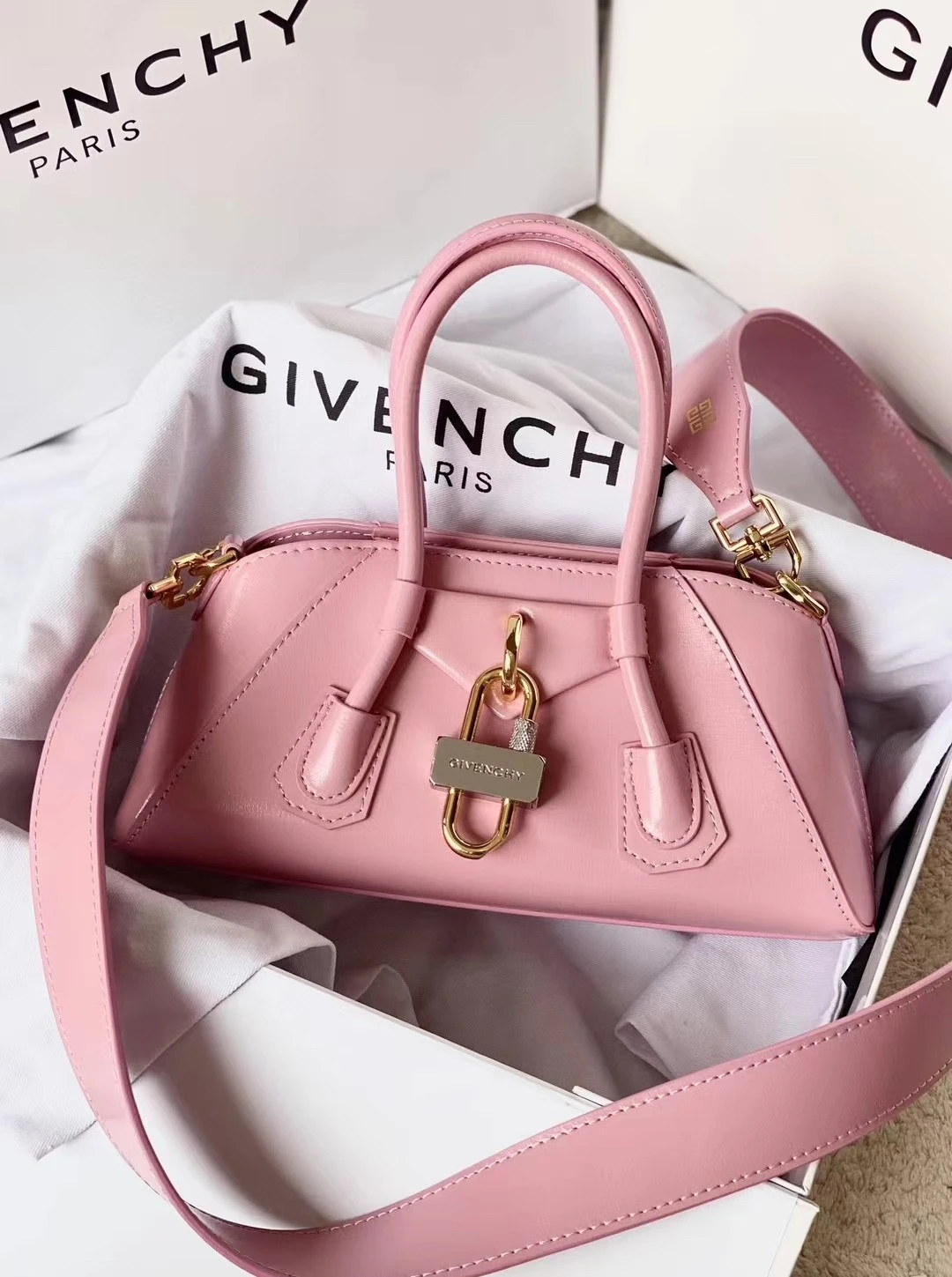 Givenchy Bag — 02caeaaf