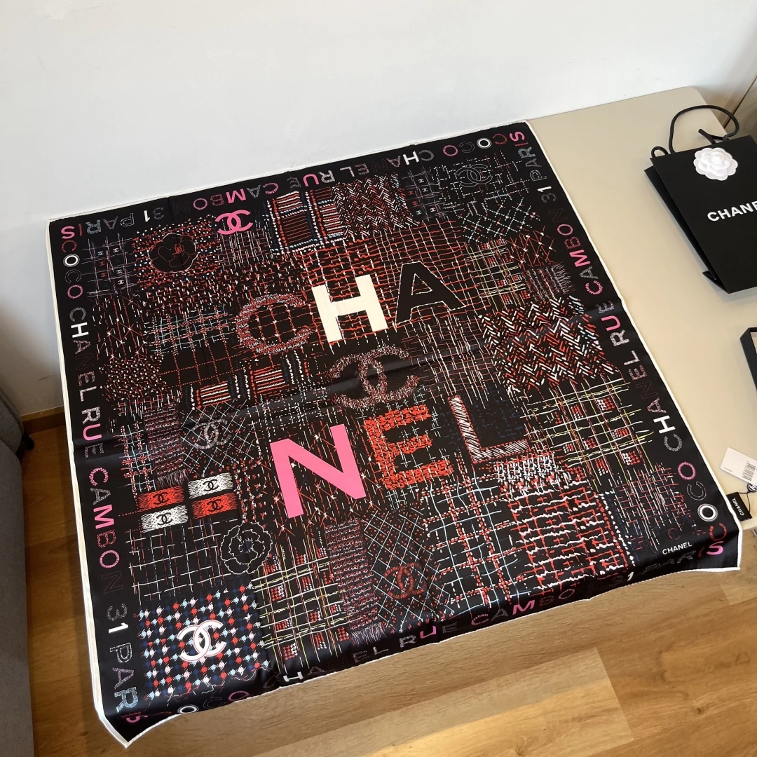 Scarves — 84787ea6