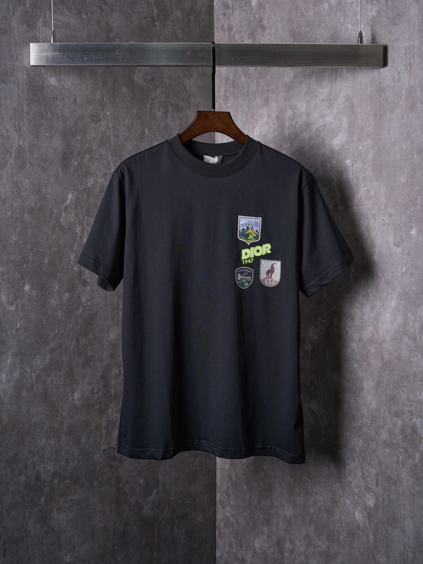 Dior T-Shirt — 44c618f2