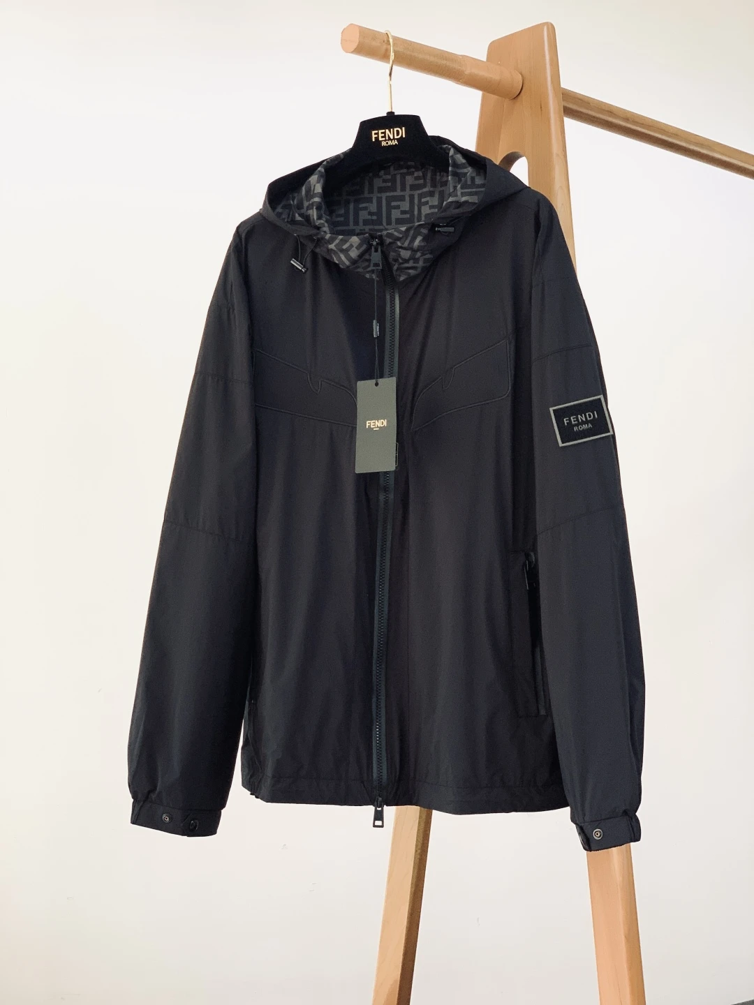 Fendi Sweatshirts — 343ef32f