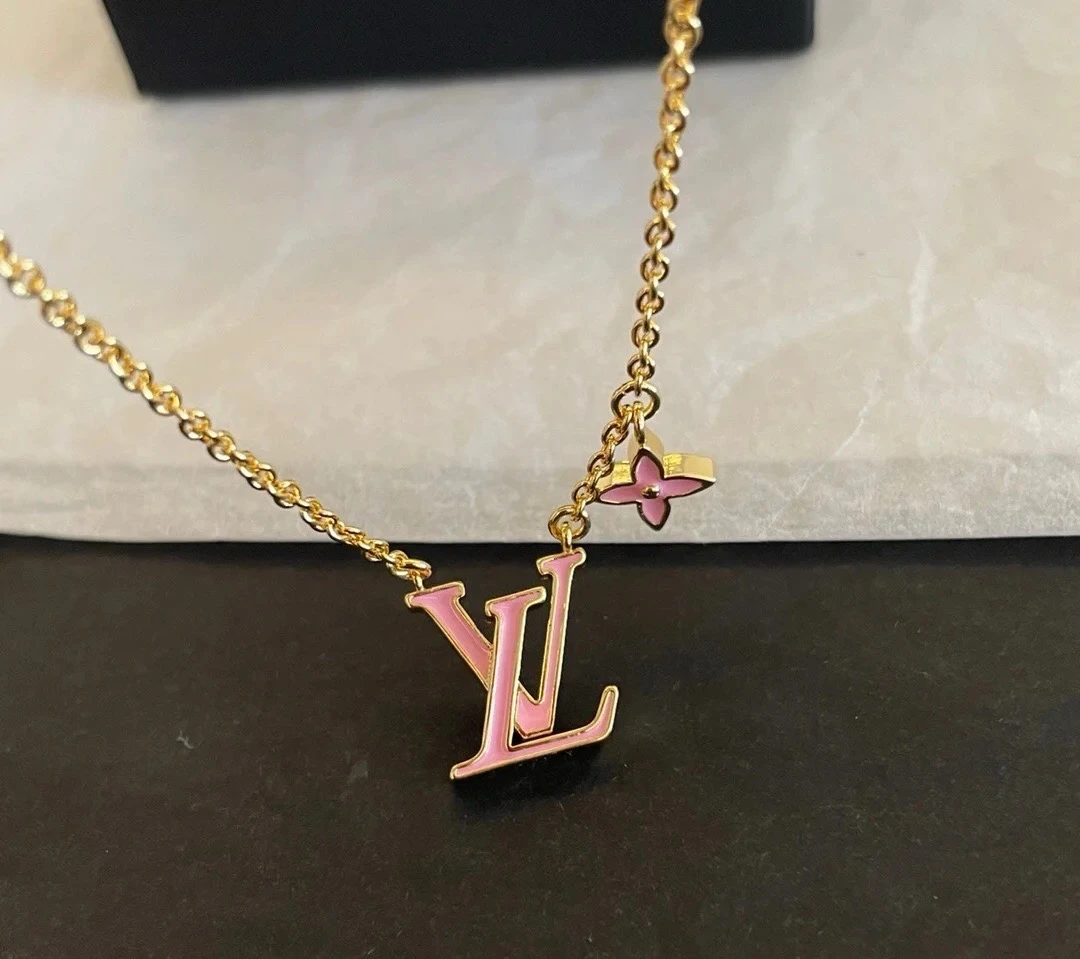 Louis Vuitton Necklaces — dd35627d