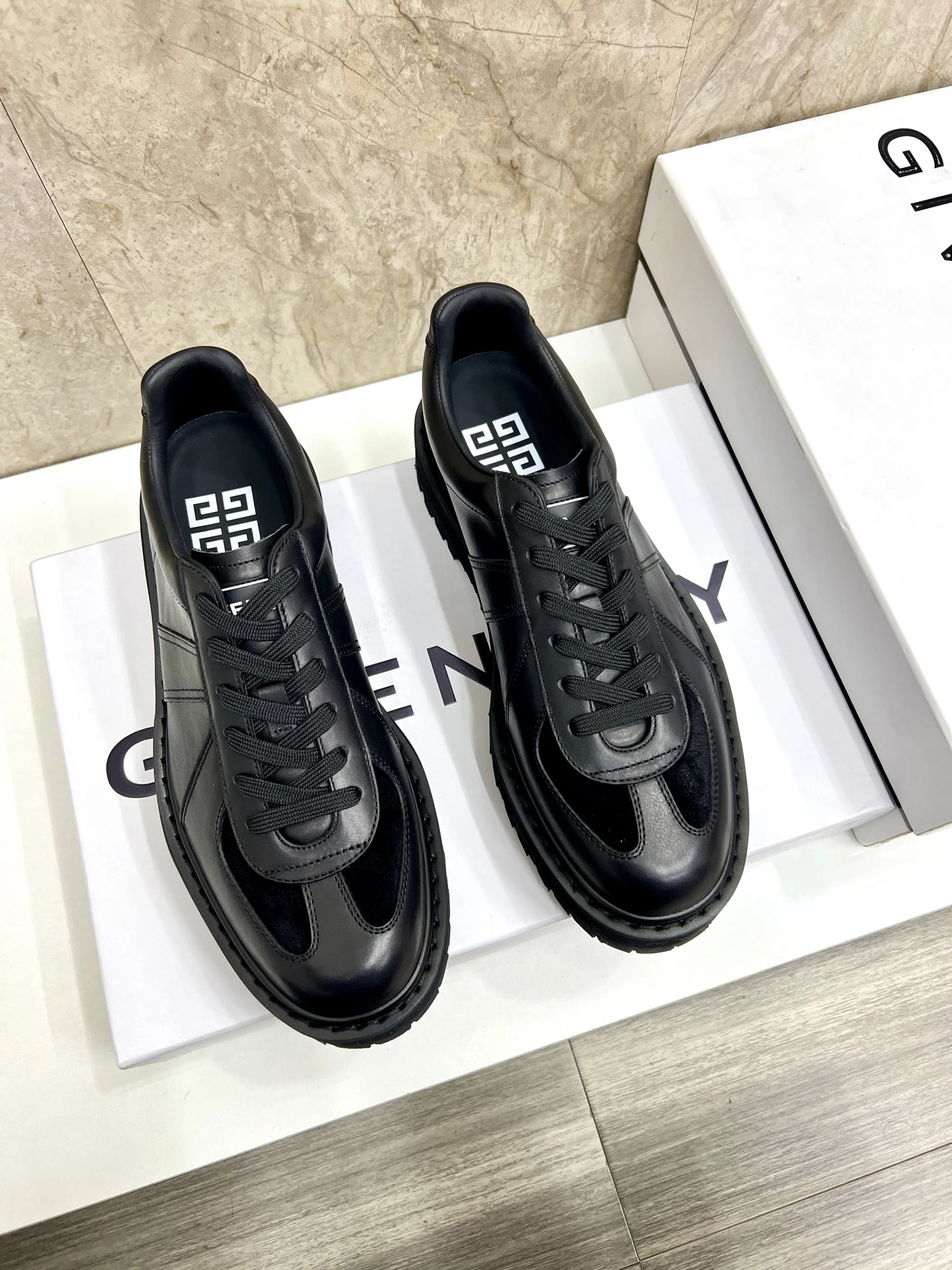Givenchy Shoes — 9771e992