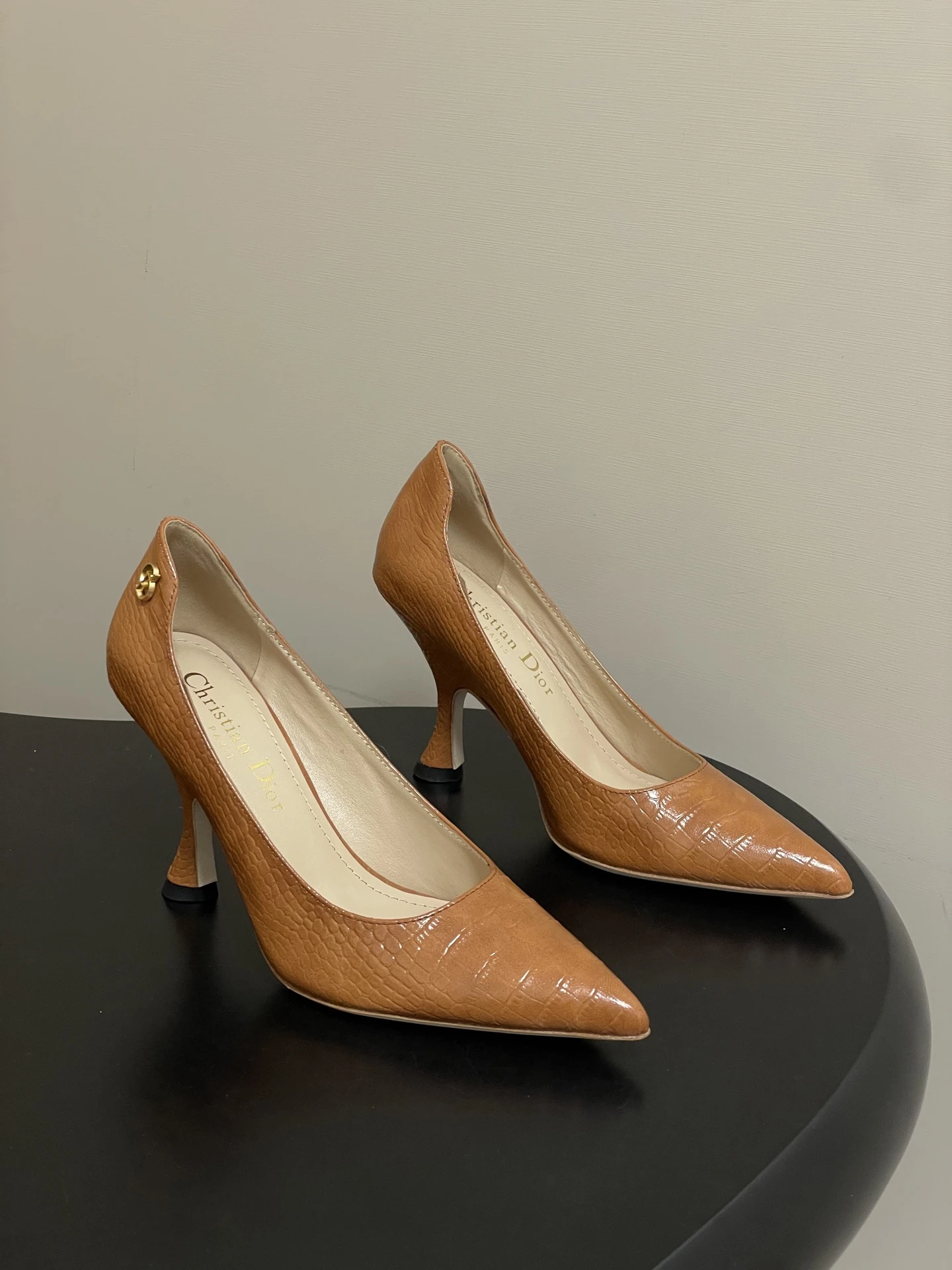 Dior Shoes — adfc81d3