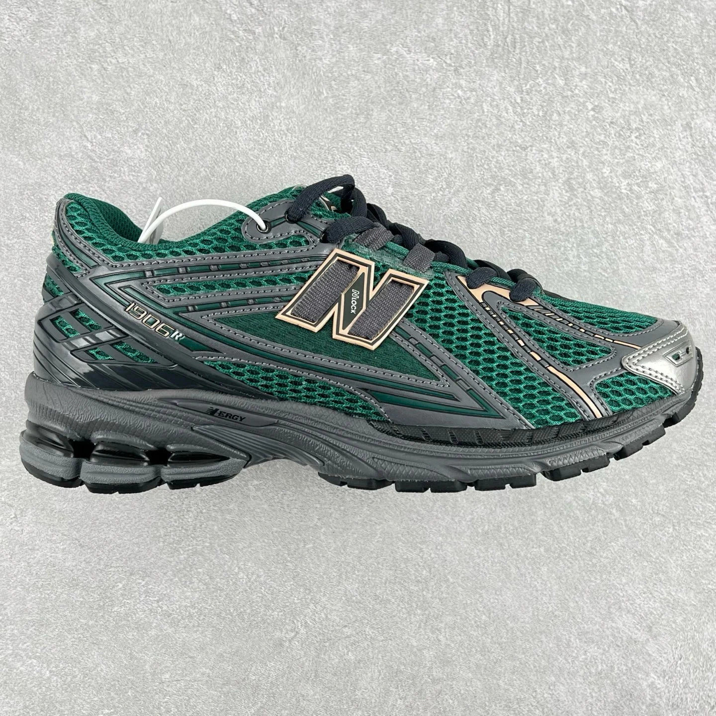 New Balance Sneakers — f6090333