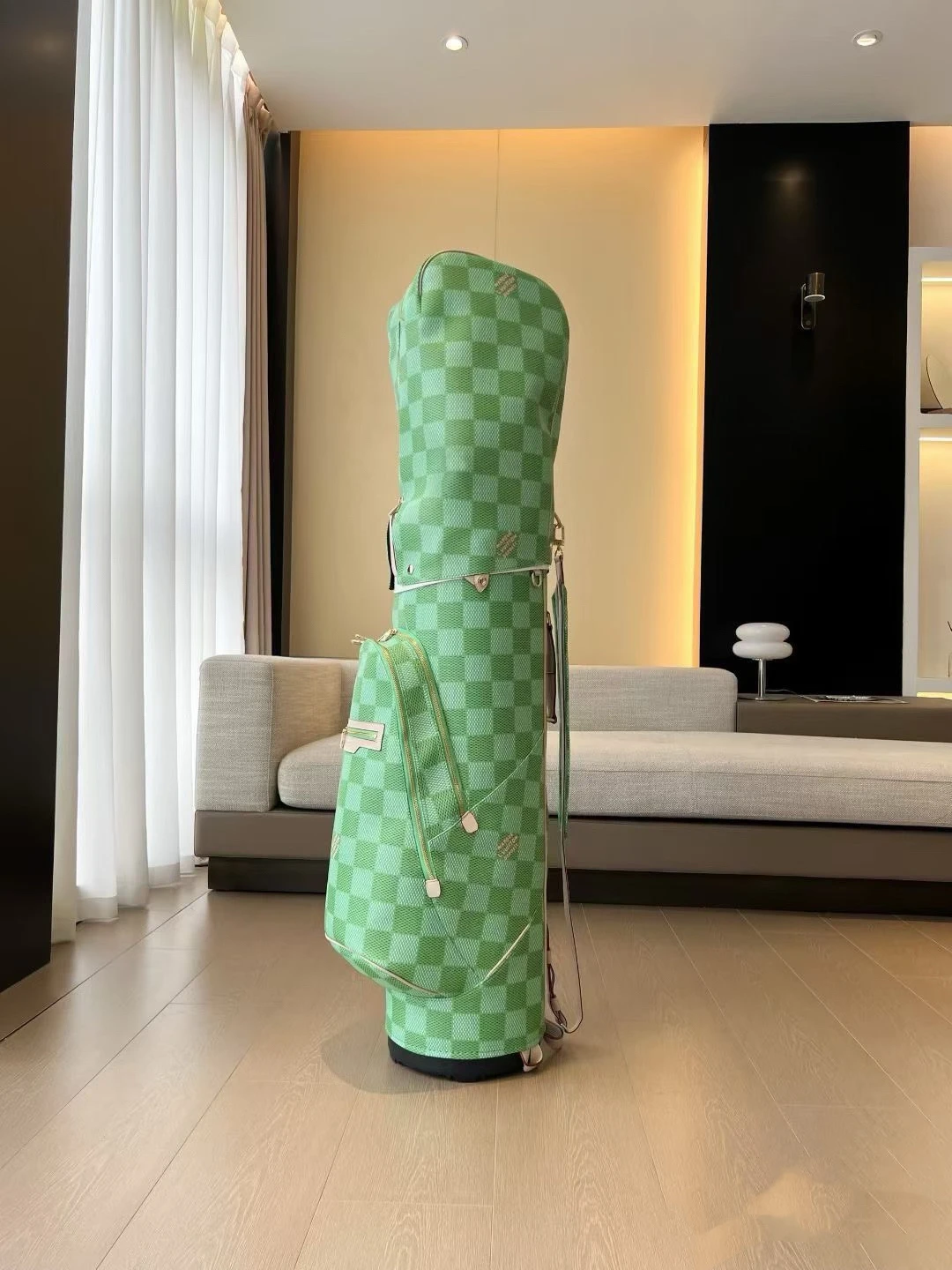 Luggage — 83503b25