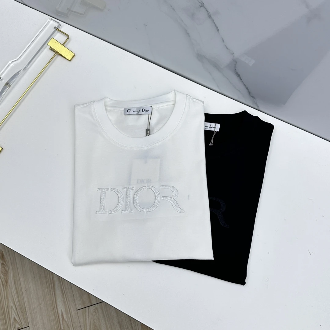 Dior T-Shirt — 371b1d29