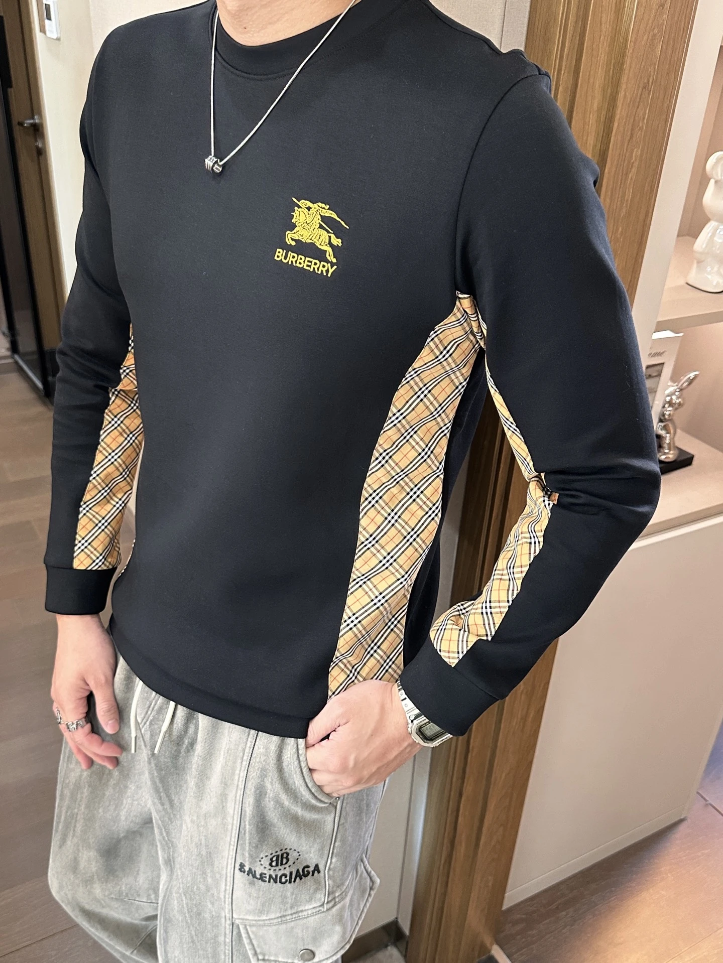 Sweatshirts — a0e67e2e