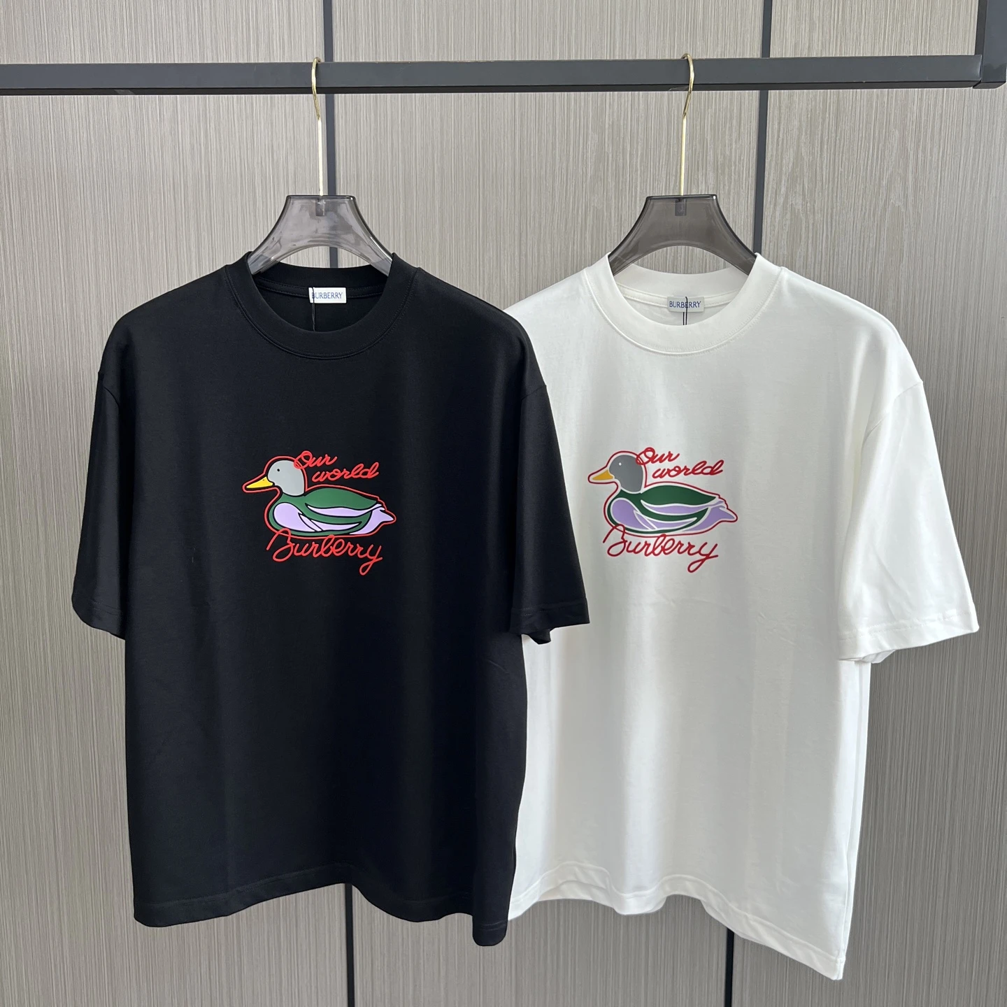 Burberry T-Shirt — becac964