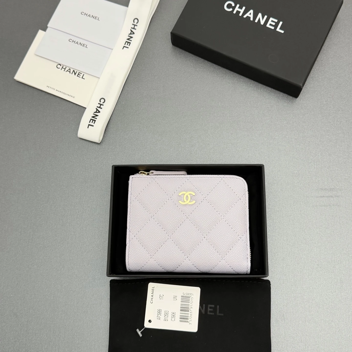 Wallets — 2f6933b3