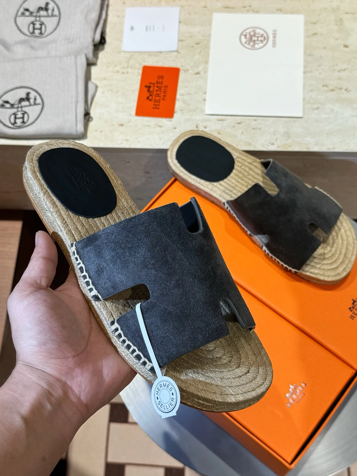 Hermès Slippers — 330744fd