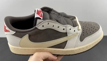 Nike Shoes — b4aaa394