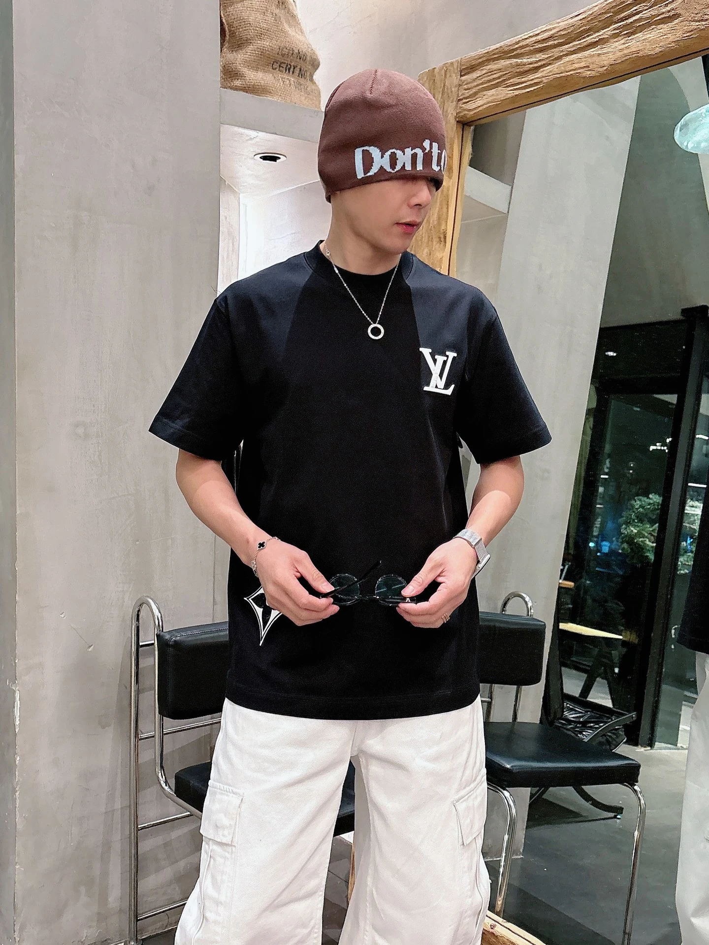 Louis Vuitton T-Shirt — 696e07fa