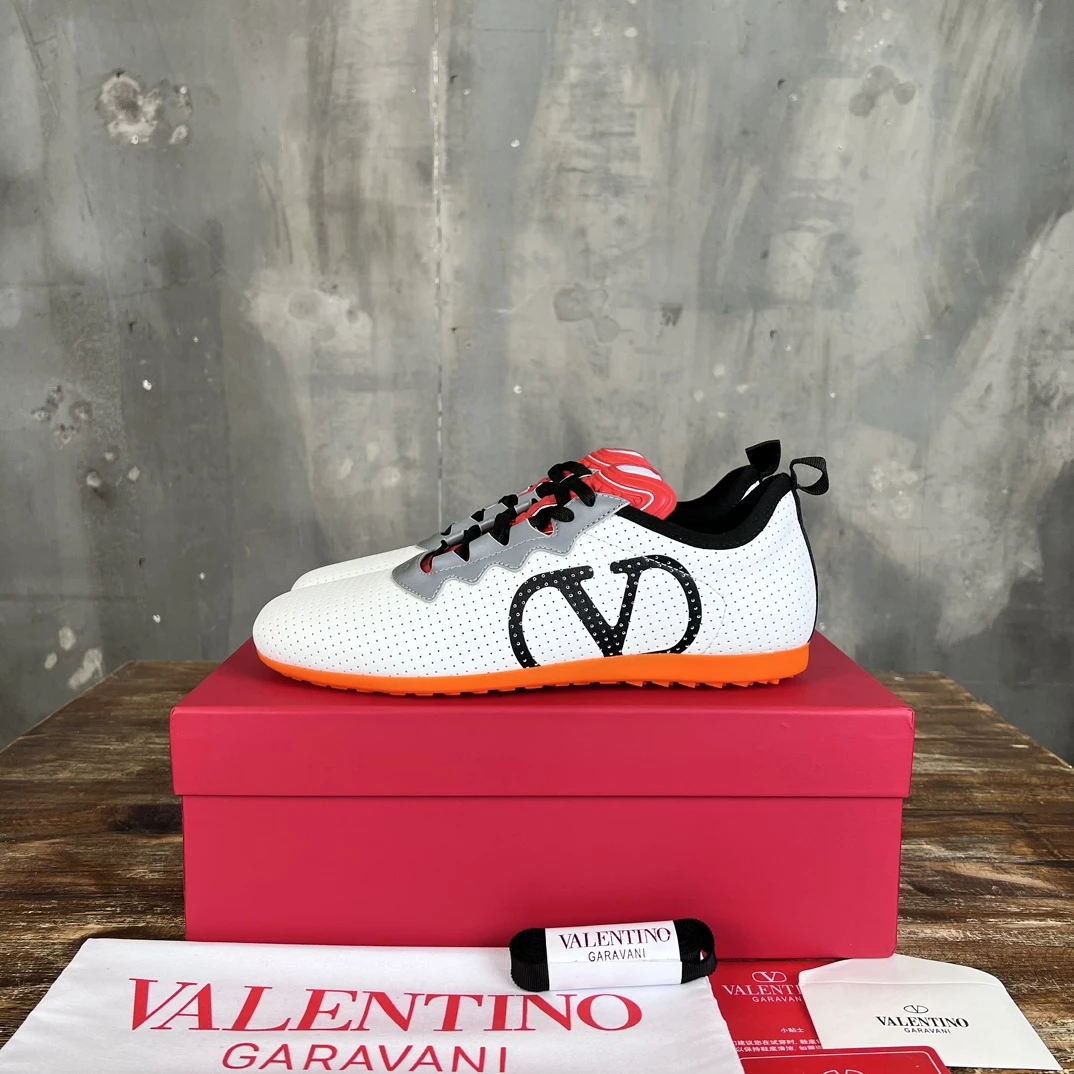 Valentino Sneakers — a3257a74