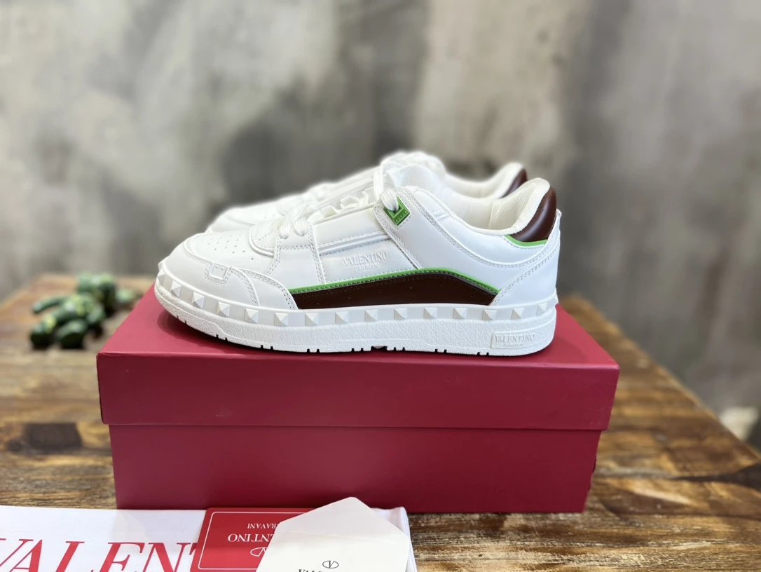 Valentino Sneakers — 621bf1bb