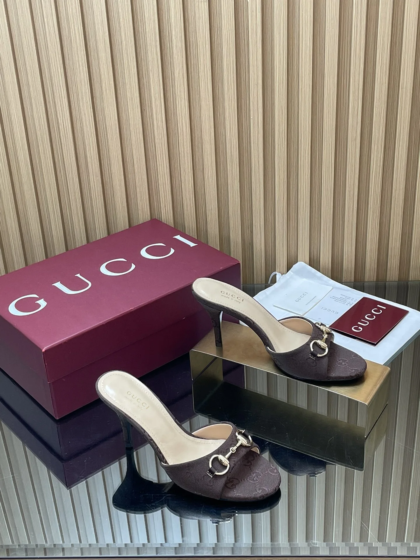 Gucci Slippers — f00b17ad