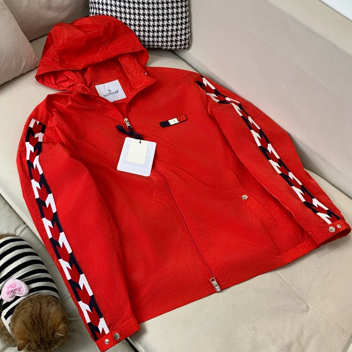 Moncler Jackets — 77415147