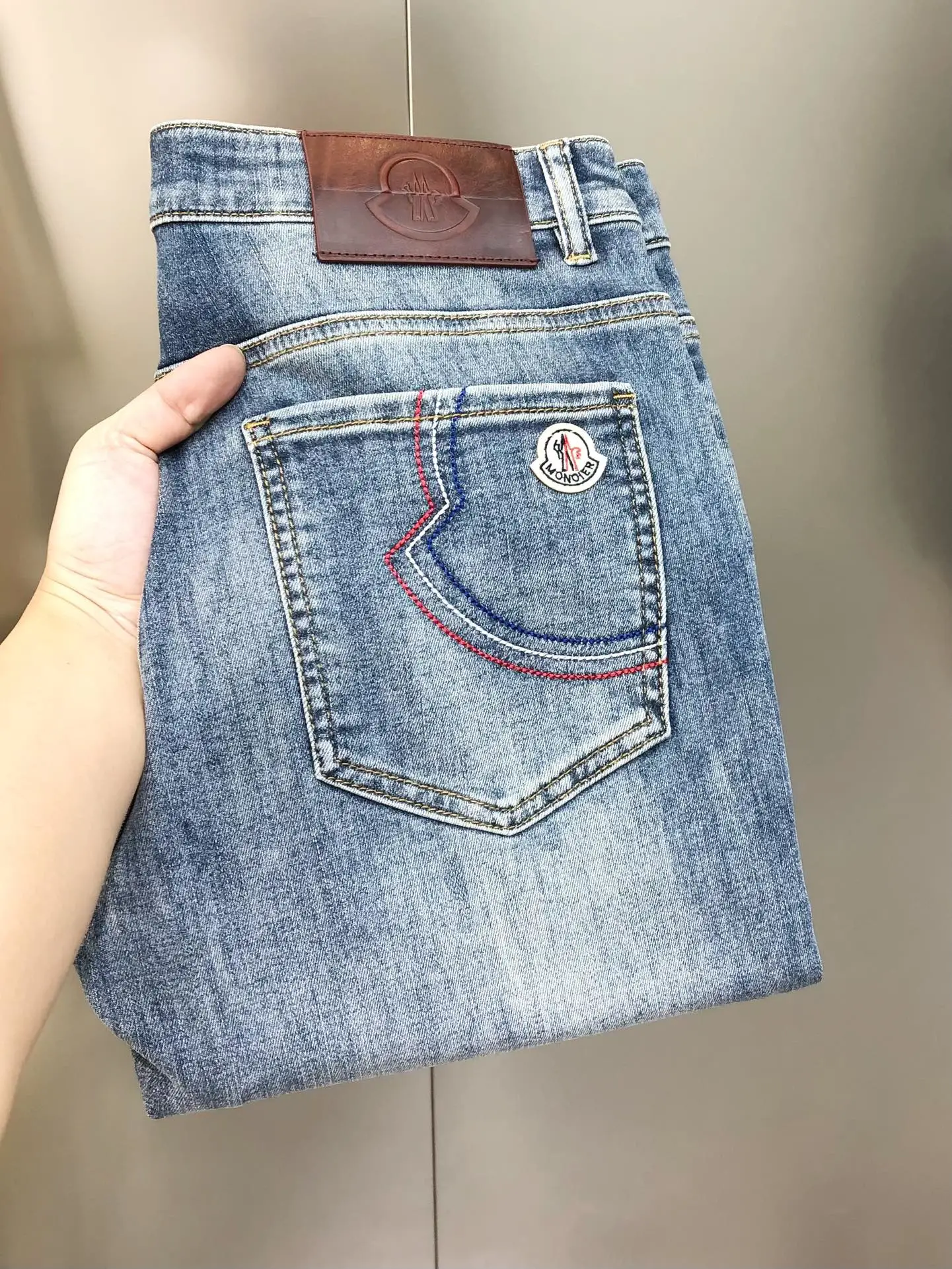 Jeans — 1b4ea65a