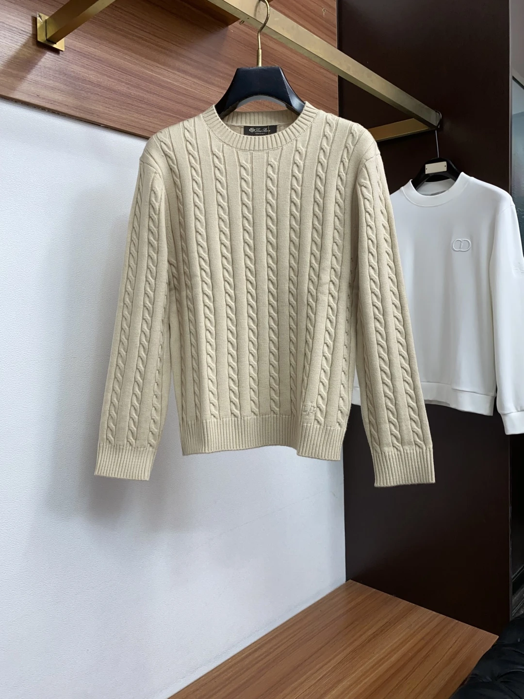 Loro Piana Sweater — 0b31bc6b