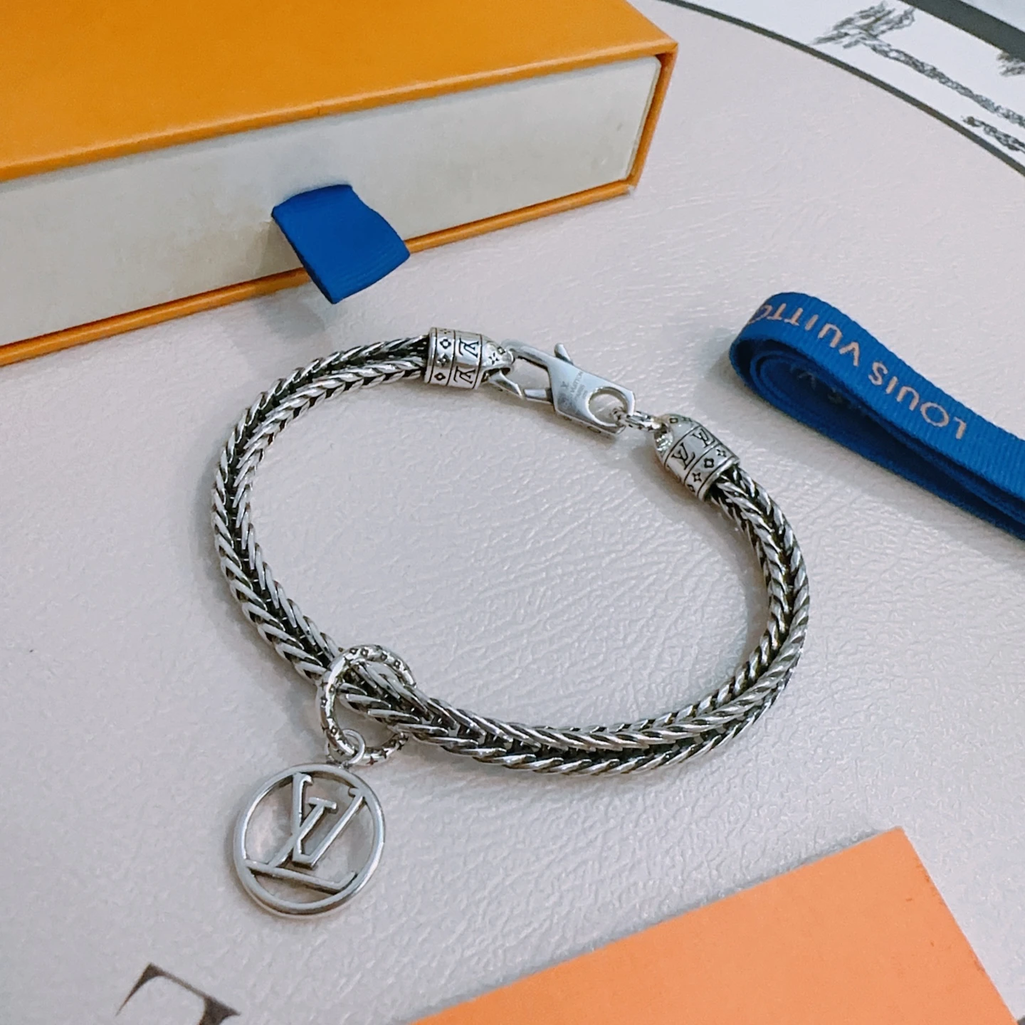 Louis Vuitton Bracelets — f9ae2224