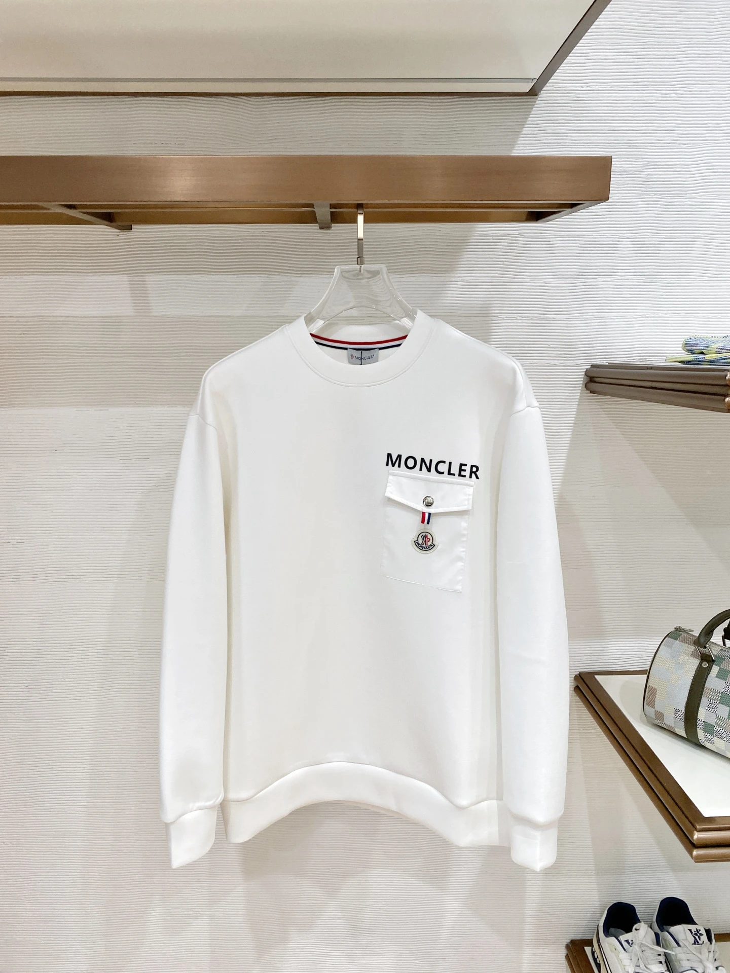 Moncler Sweatshirts — e2fa2a42