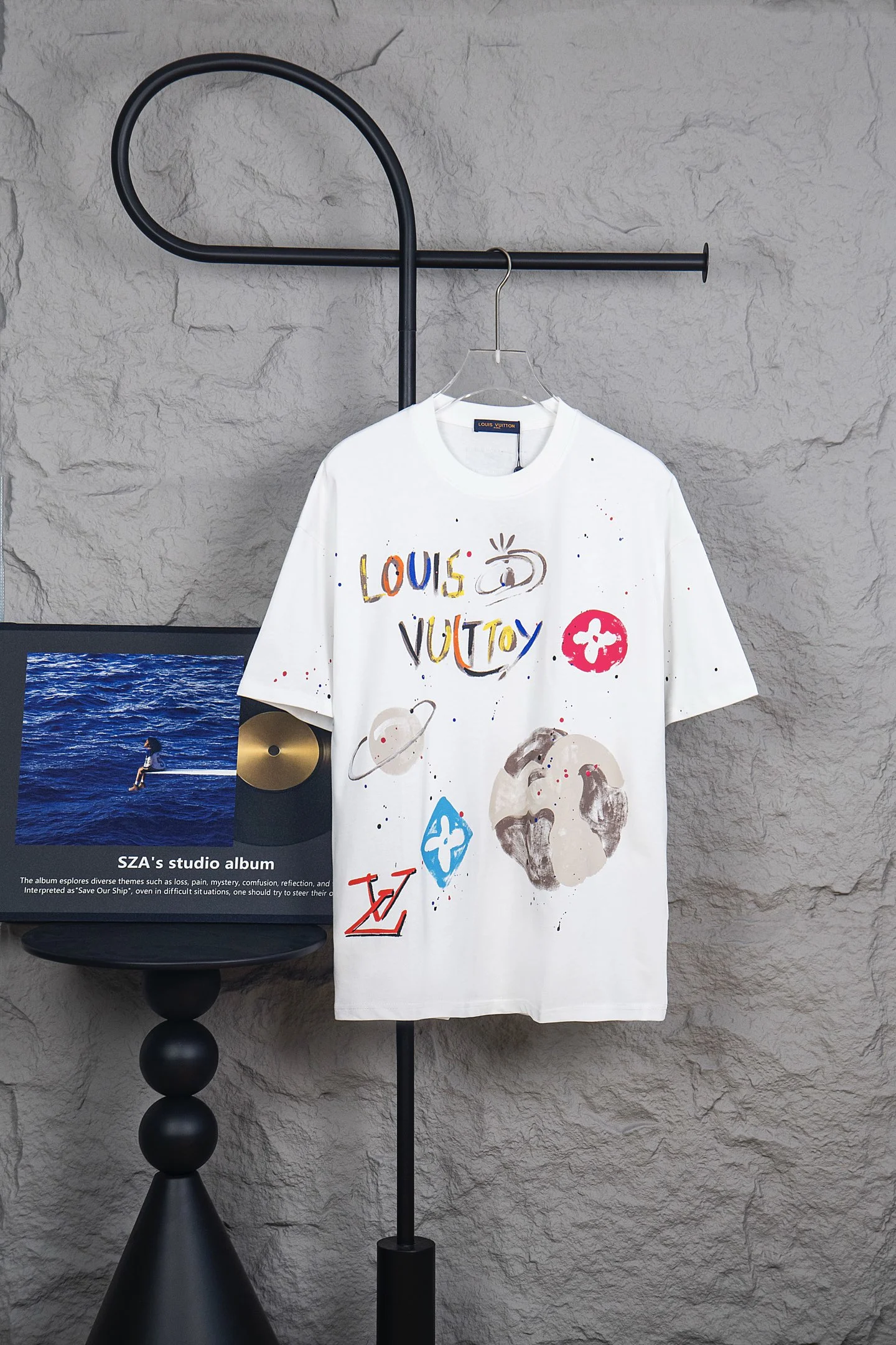 Louis Vuitton T-Shirt — 428bee04