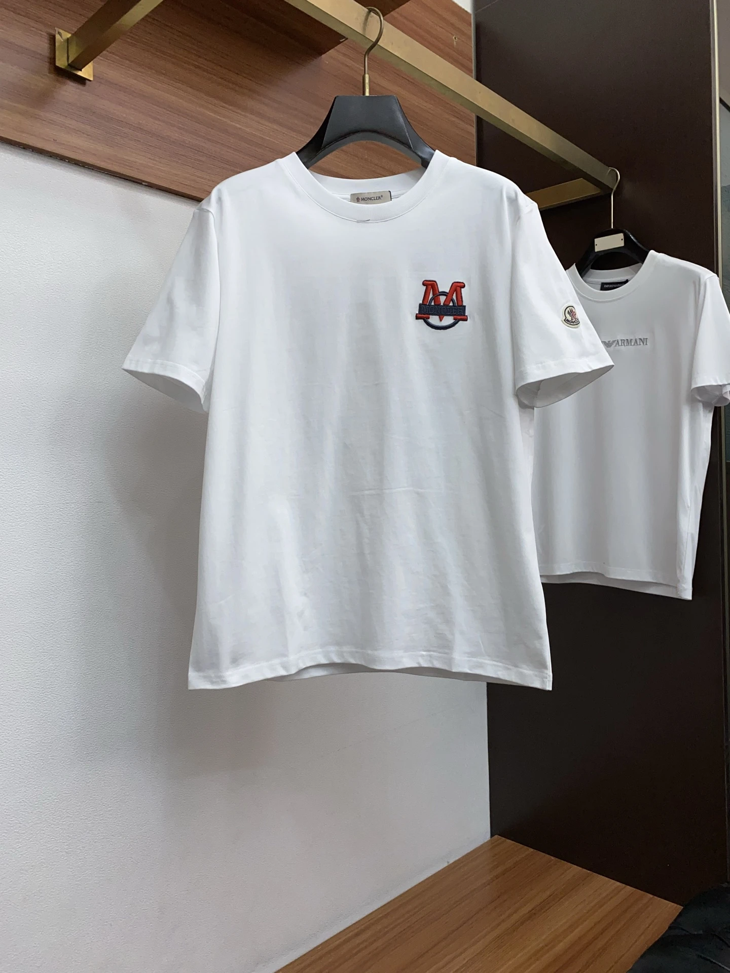Moncler T-Shirt — 15693135