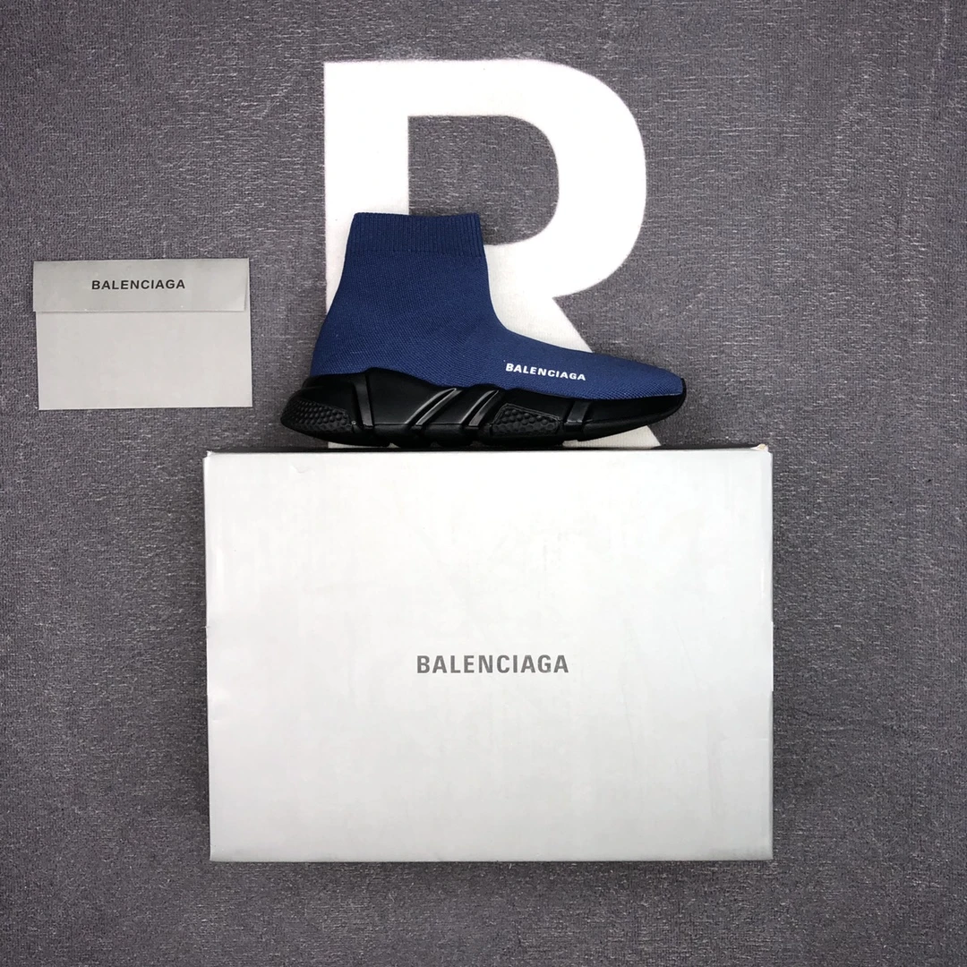Balenciaga Sneakers — 8dfbfe46