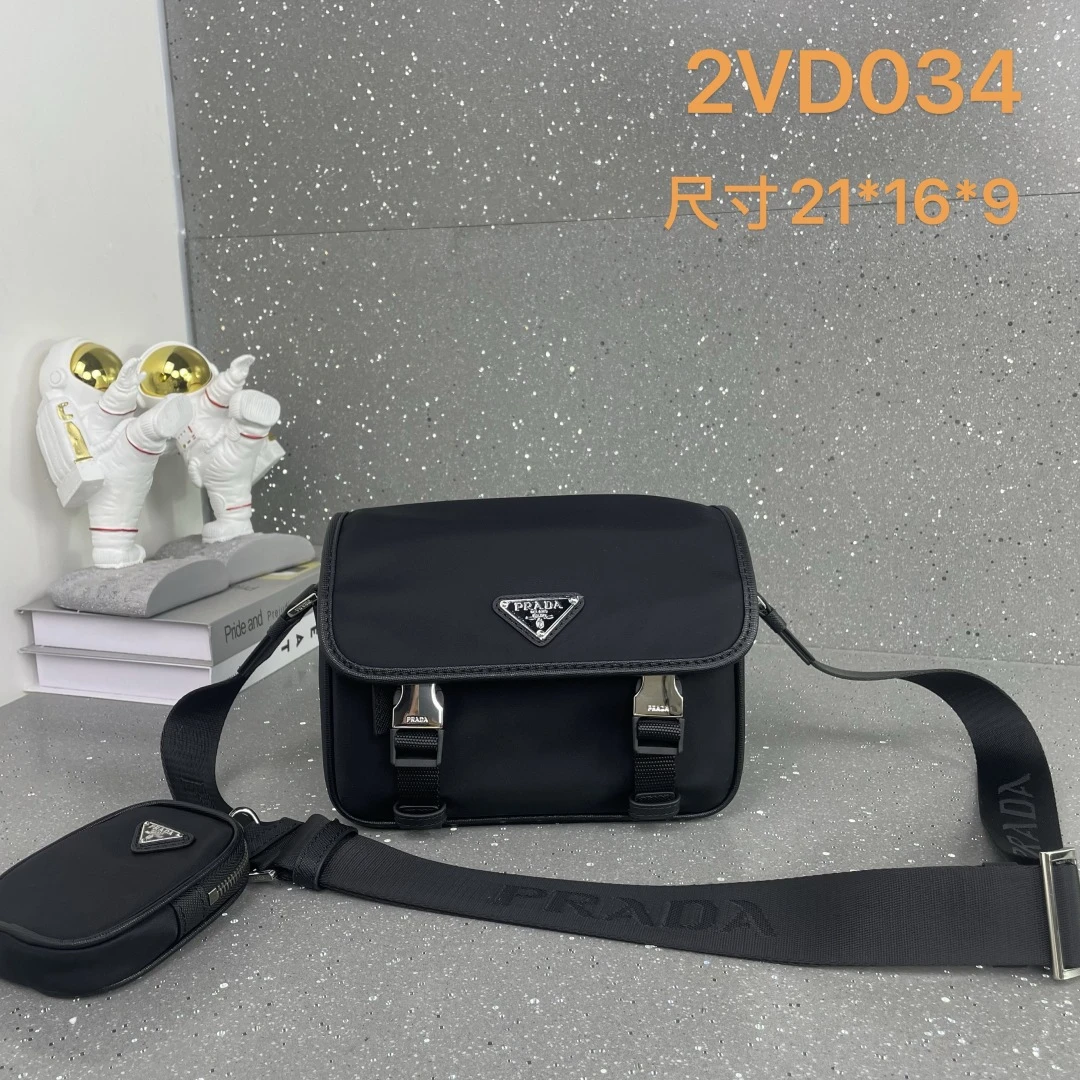 Prada Bag — 614ca683