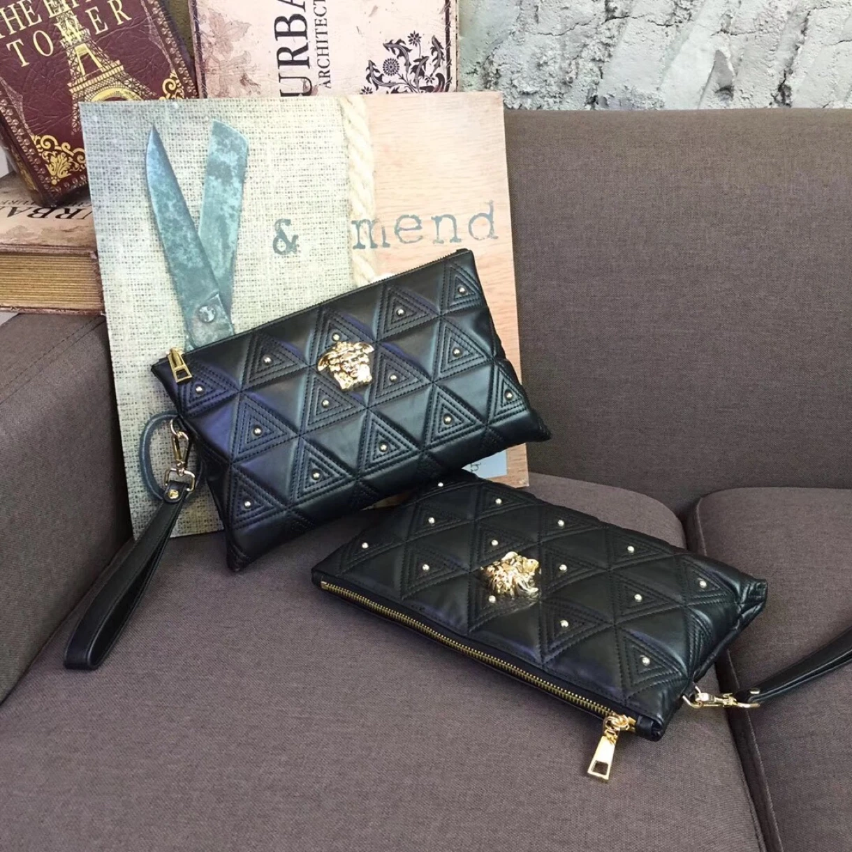 Versace Bag — 4e01709e