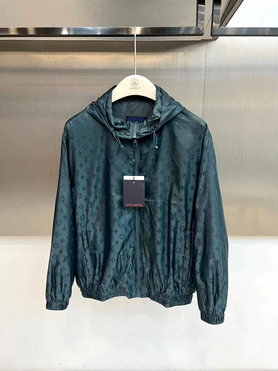 Jackets — f50a7e85